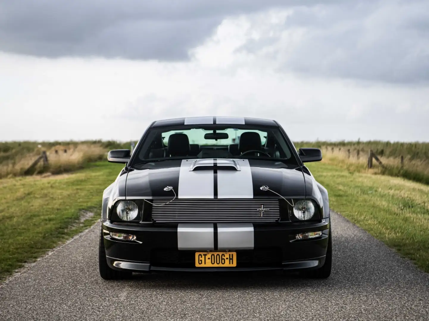 Ford Mustang 4.6 V8 Shelby GT Manual Original 2e Owner Zwart - 2