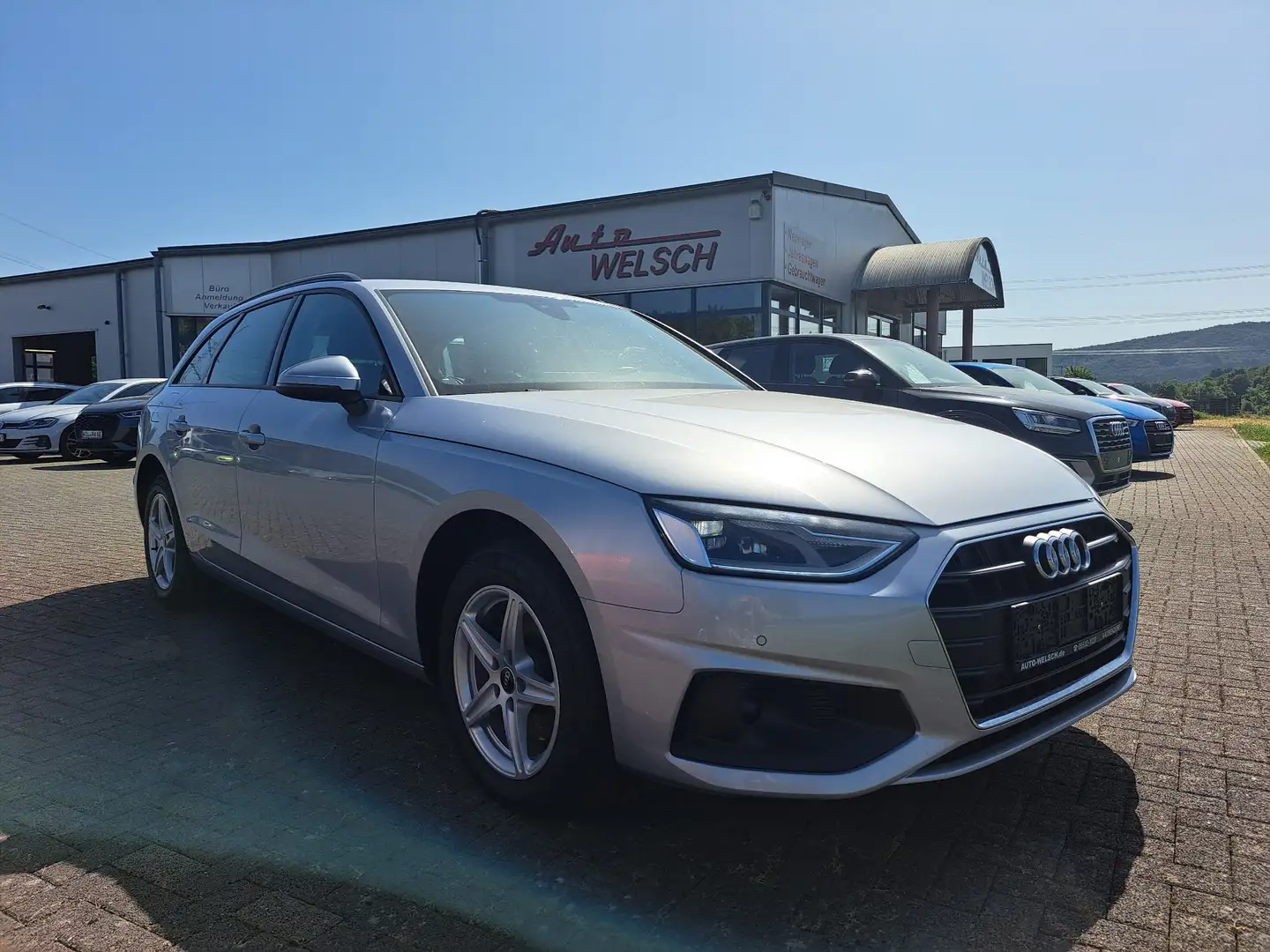 Audi A4 Avant 2.0 35 TDI S-Tronic 1. Hand!  Navi/SH/Alu! Grijs - 1