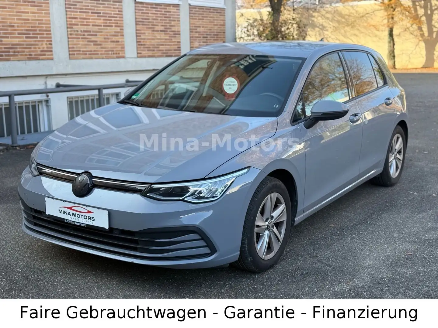 Volkswagen Golf VIII Lim. Life eTSI DSG Business Kamera Grau - 1