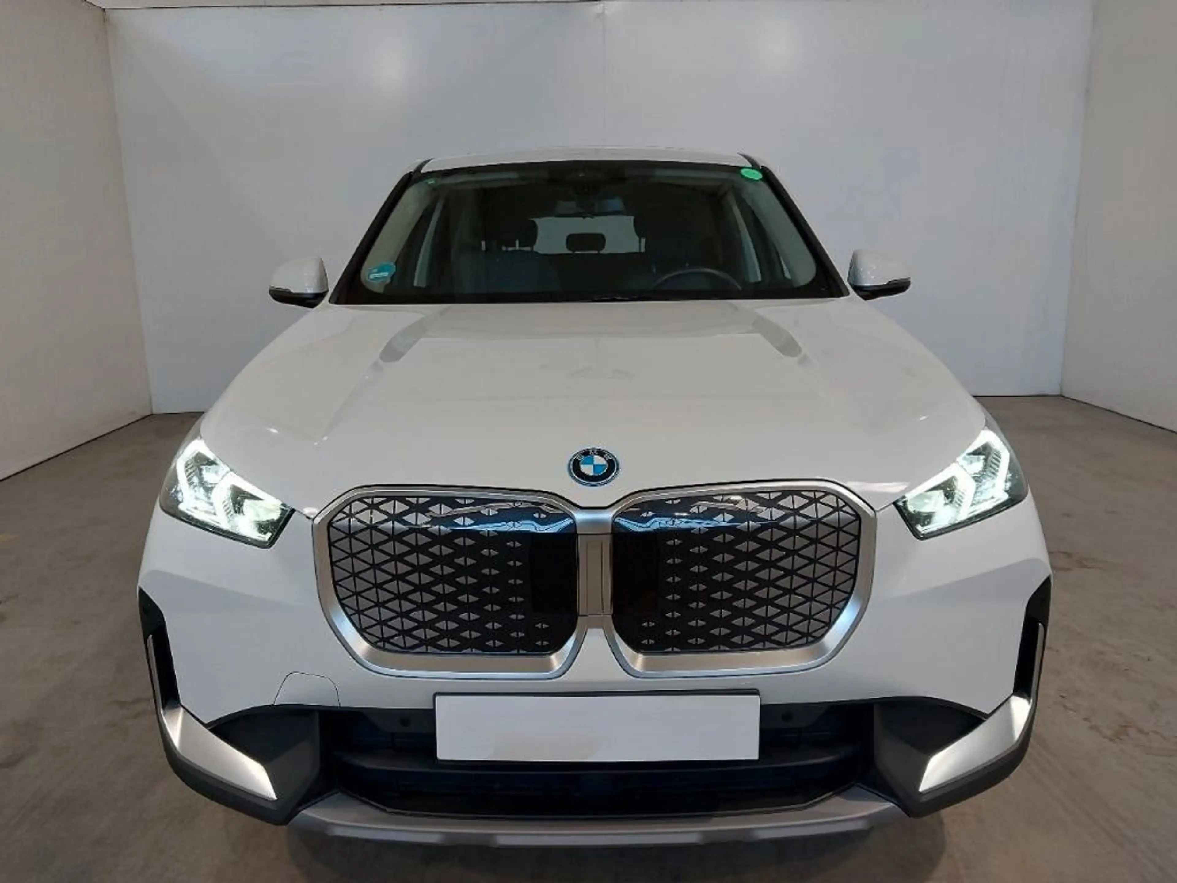 BMW iX1 xDrive30 ACC ad. LED Pano Rfk — photo 4