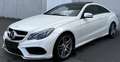 Mercedes-Benz E 200 Weiß - thumbnail 1