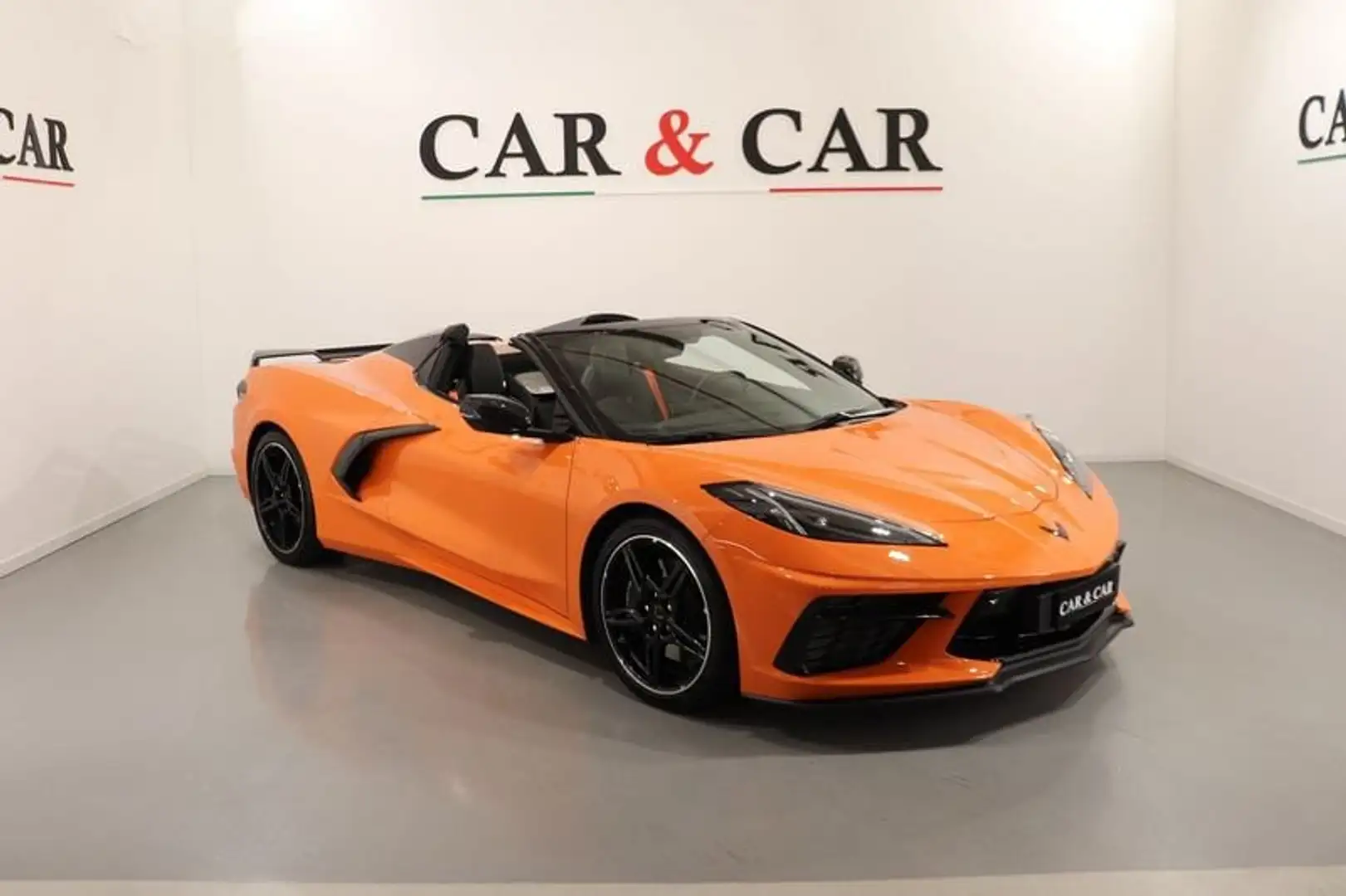 Corvette C8 Stingray Convertible 6.2 auto Arancione - 1