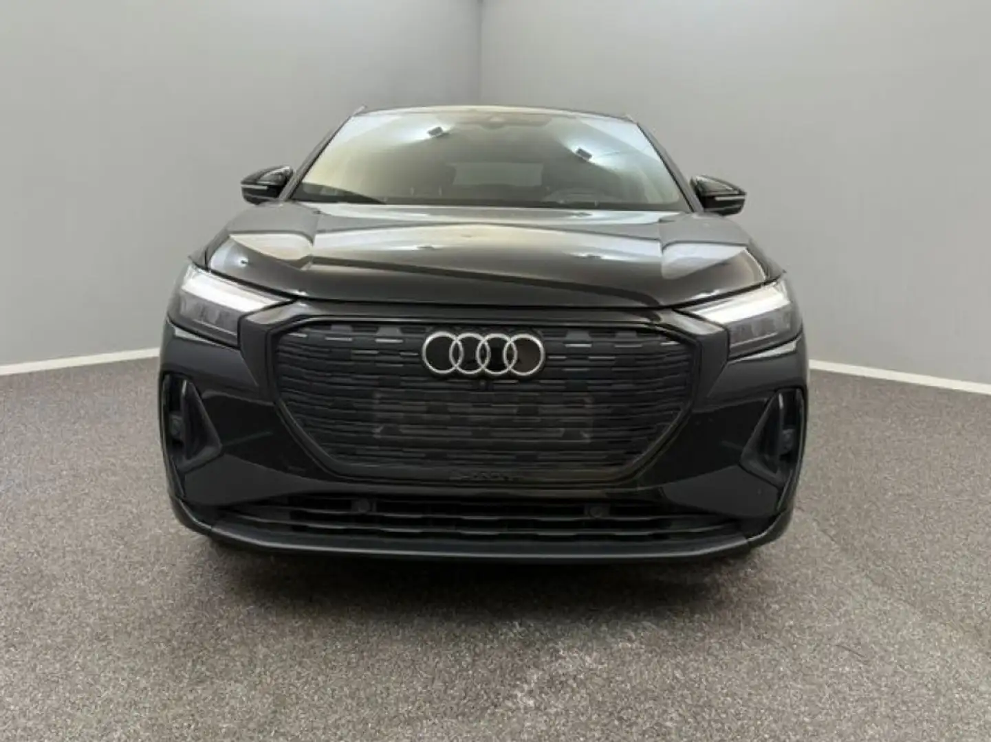 Audi Q4 e-tron 35 55KWh Noir - 2