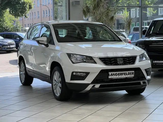 SEAT Altea Ateca 1.6 TDI DSG*NAVI*PDC*schwb.AHK*Allwetter*