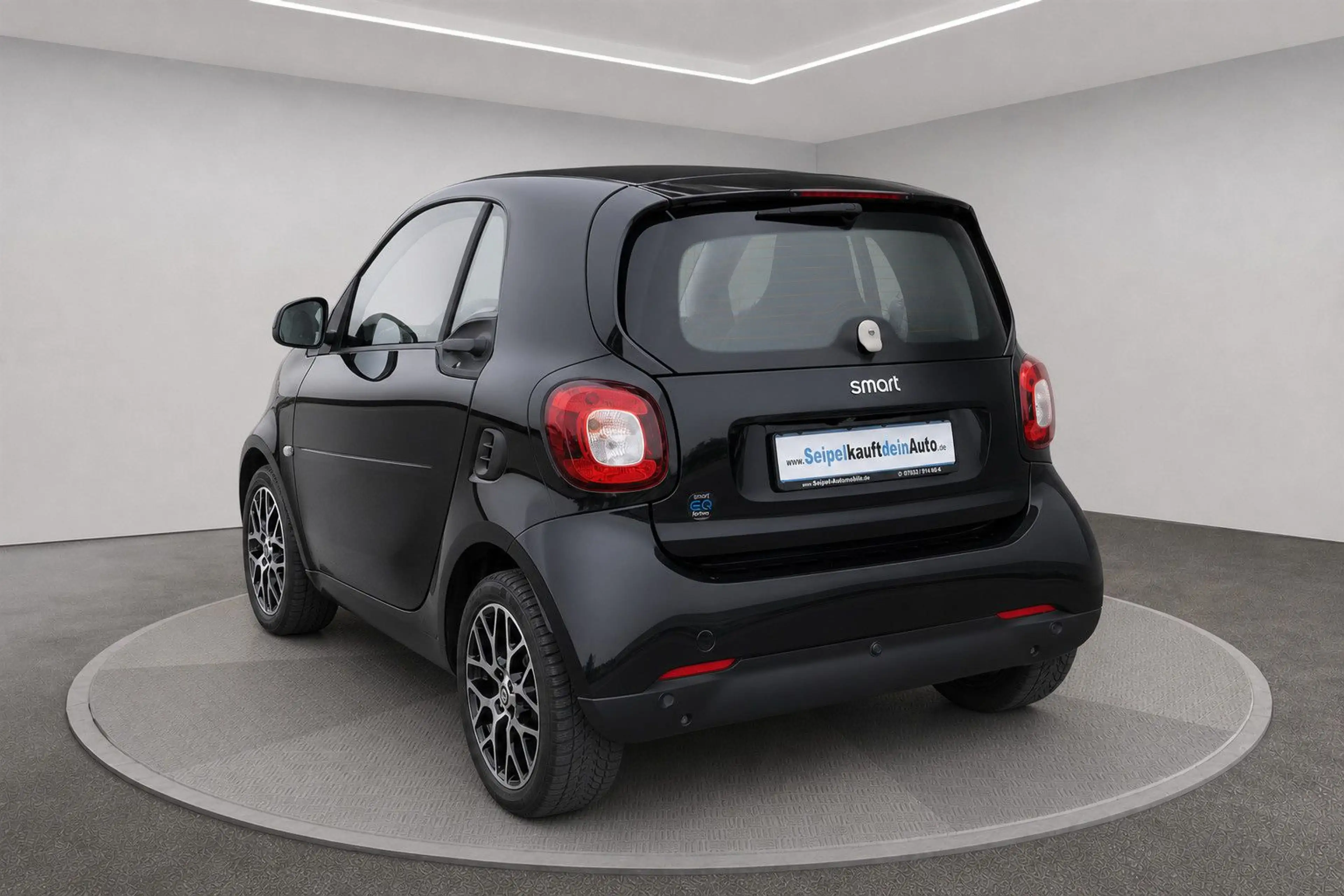 smart forTwo coupé 60kW EQ Batterie /KAMERA/NAVI/SHZ/ — photo 3