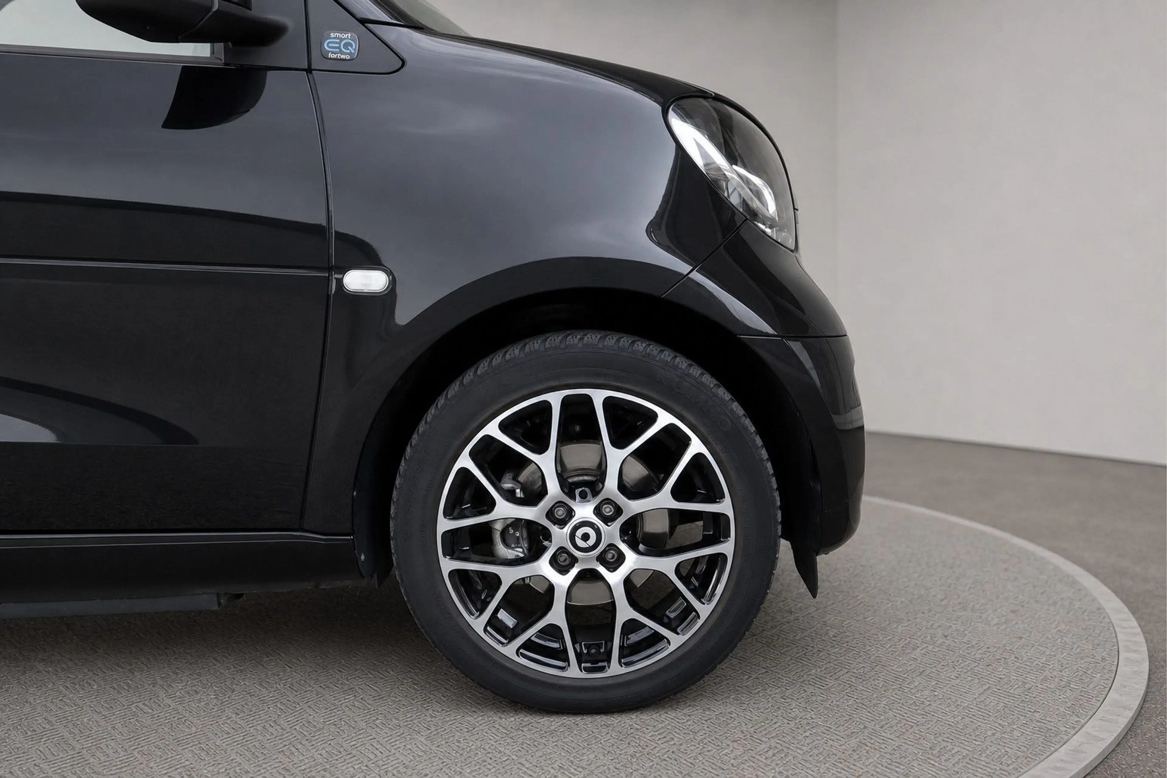 smart forTwo coupé 60kW EQ Batterie /KAMERA/NAVI/SHZ/ — photo 11