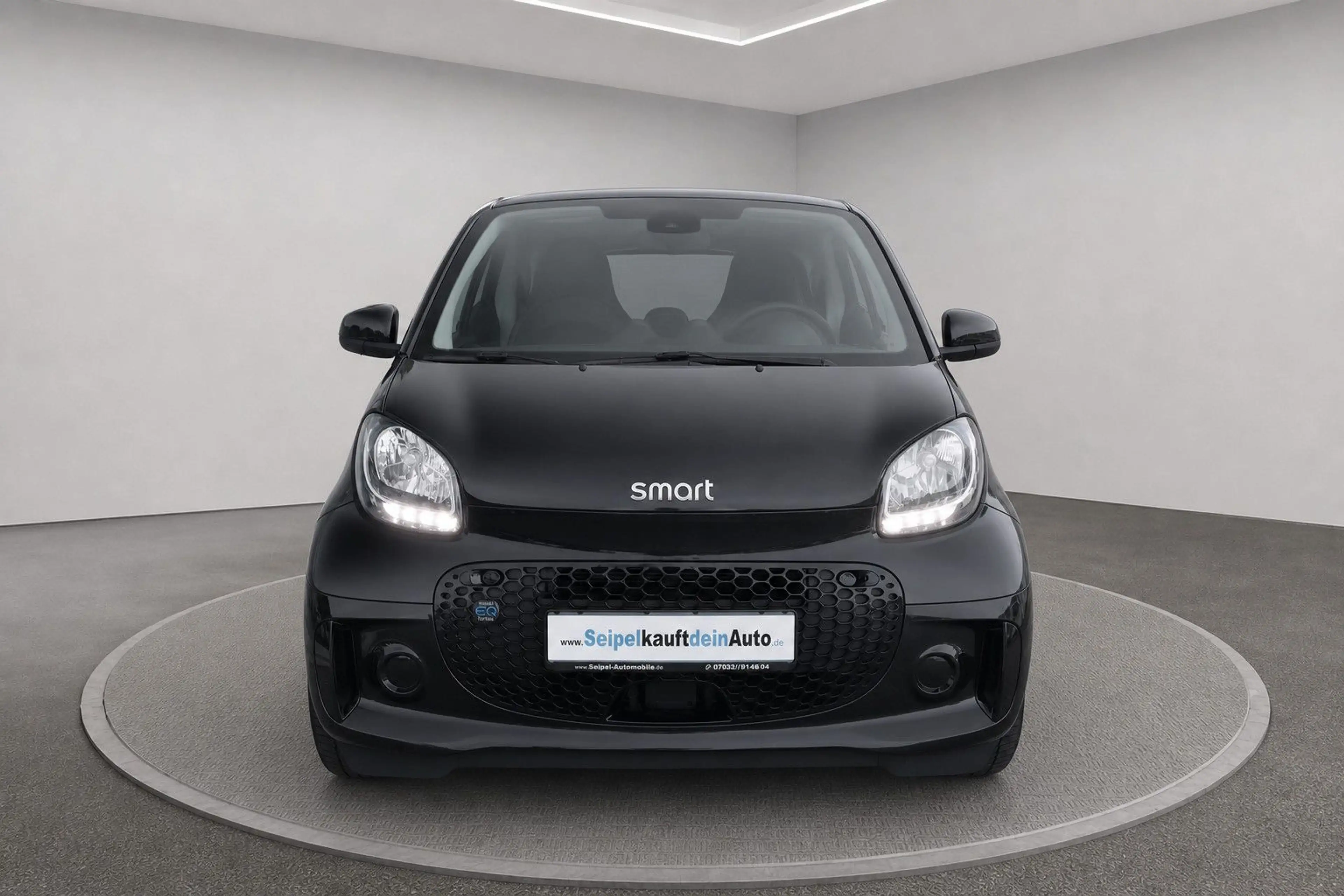 smart forTwo coupé 60kW EQ Batterie /KAMERA/NAVI/SHZ/ — photo 10