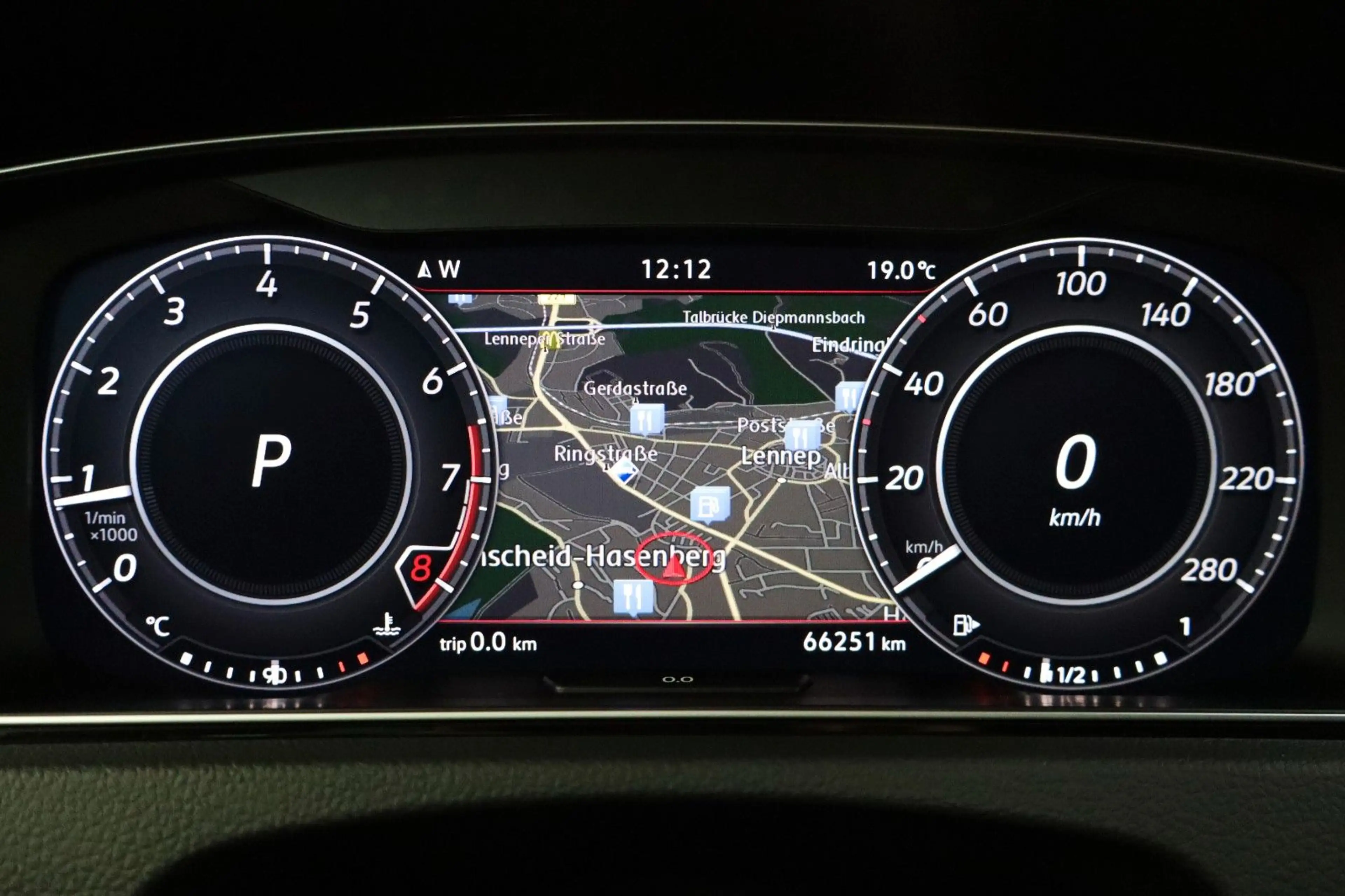 Volkswagen Golf VII GTI 2,0 TSI DSG Performance Virtual ACC — photo 15