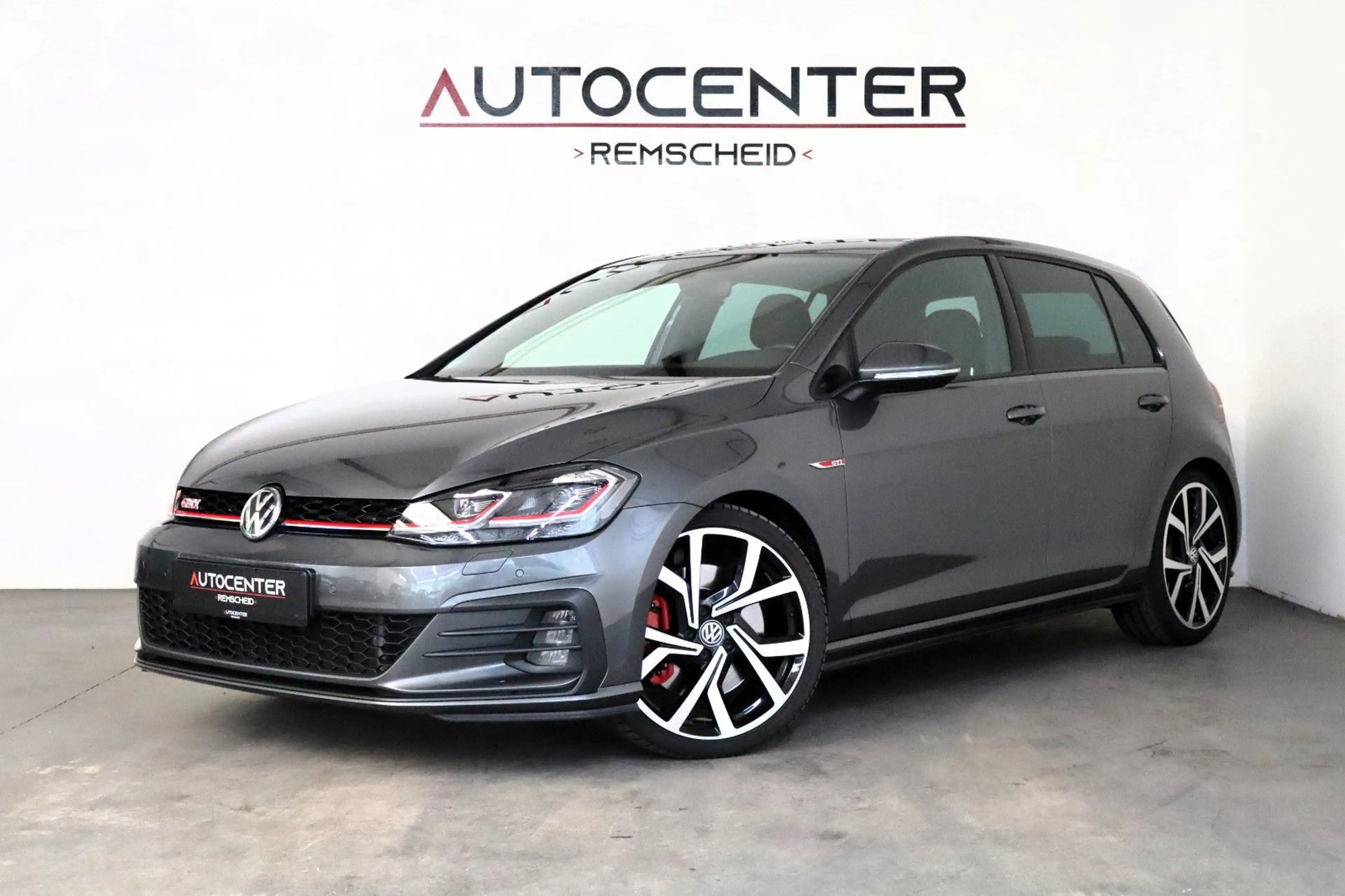 Volkswagen Golf VII GTI 2,0 TSI DSG Performance Virtual ACC