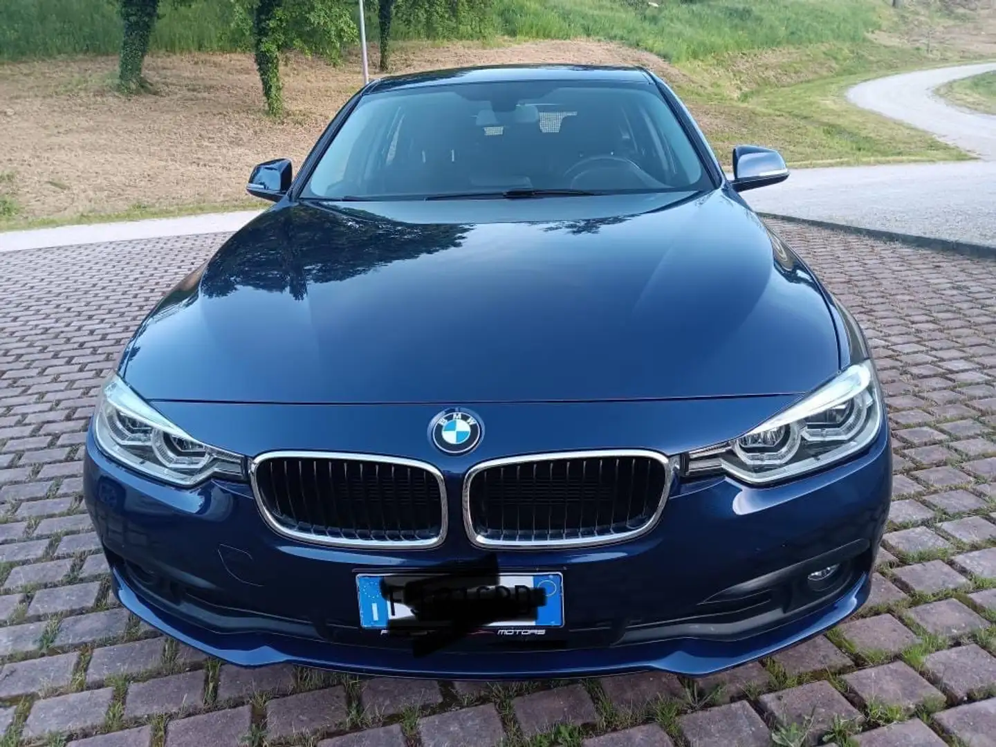 BMW 316 316d Touring Advantage - 1