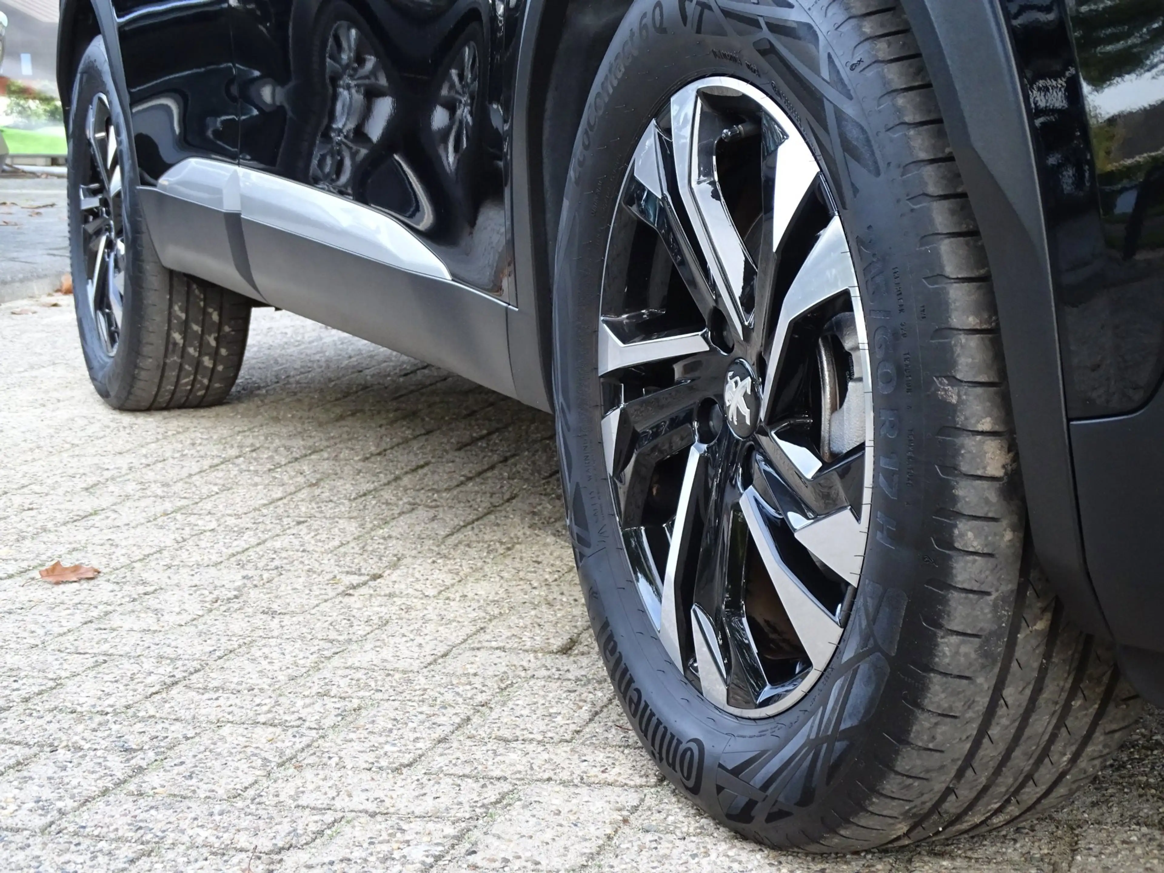 Peugeot e-2008 EV Allure Pack 50 kWh|Trekhaak|Camera|Carplay — photo 10