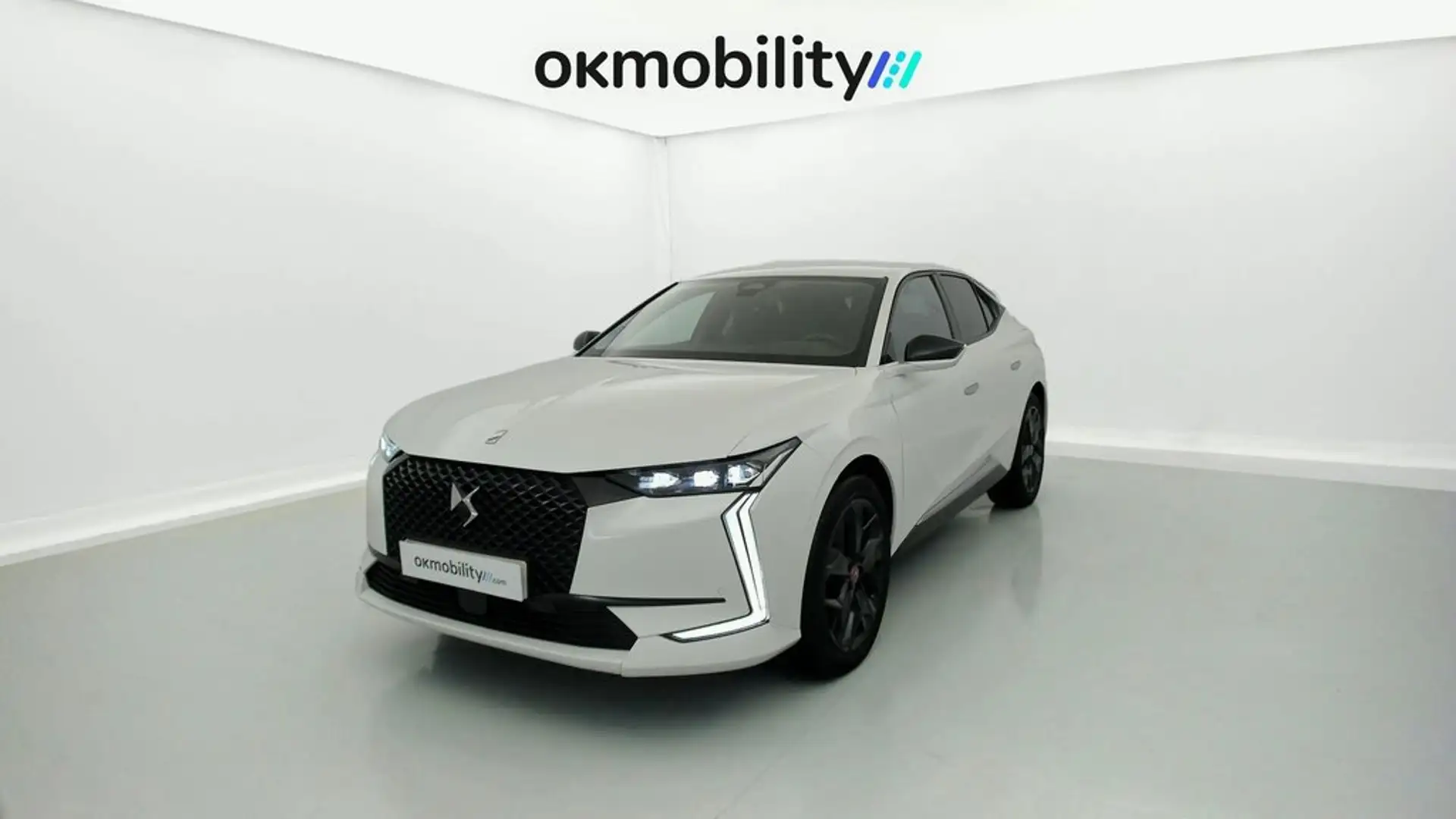 DS Automobiles DS 4 E-TENSE 225 CA performance line + Blanco - 1