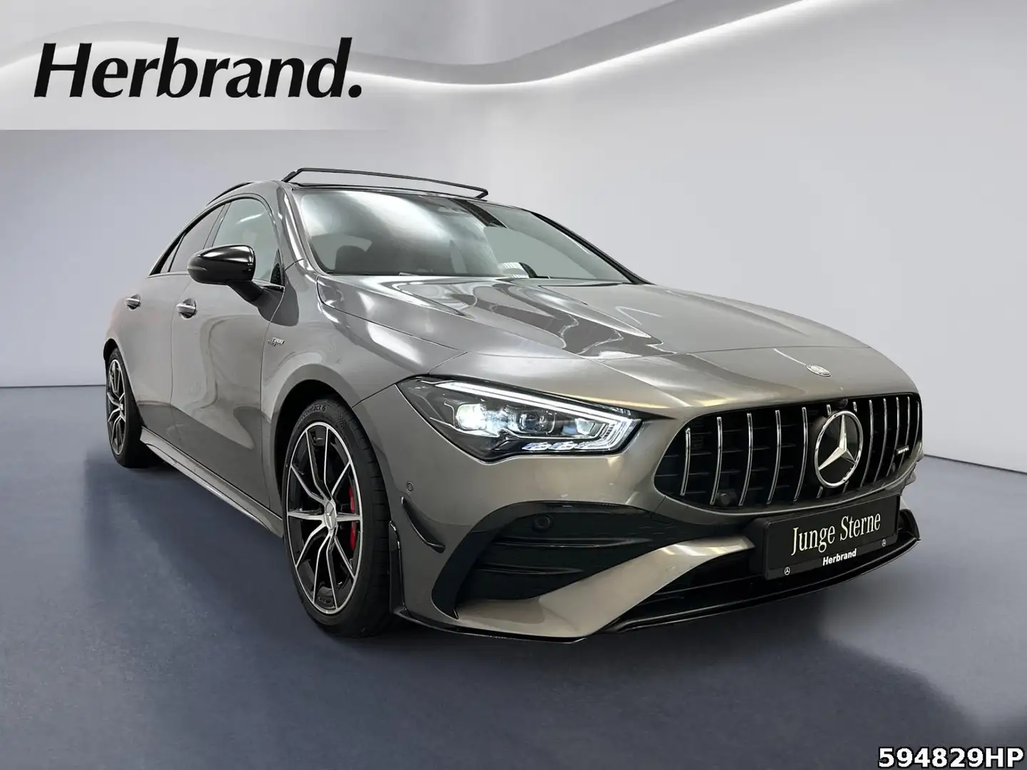 Mercedes-Benz CLA 35 AMG 4M  Night Pano Multibeam Keyless18LM Grau - 2