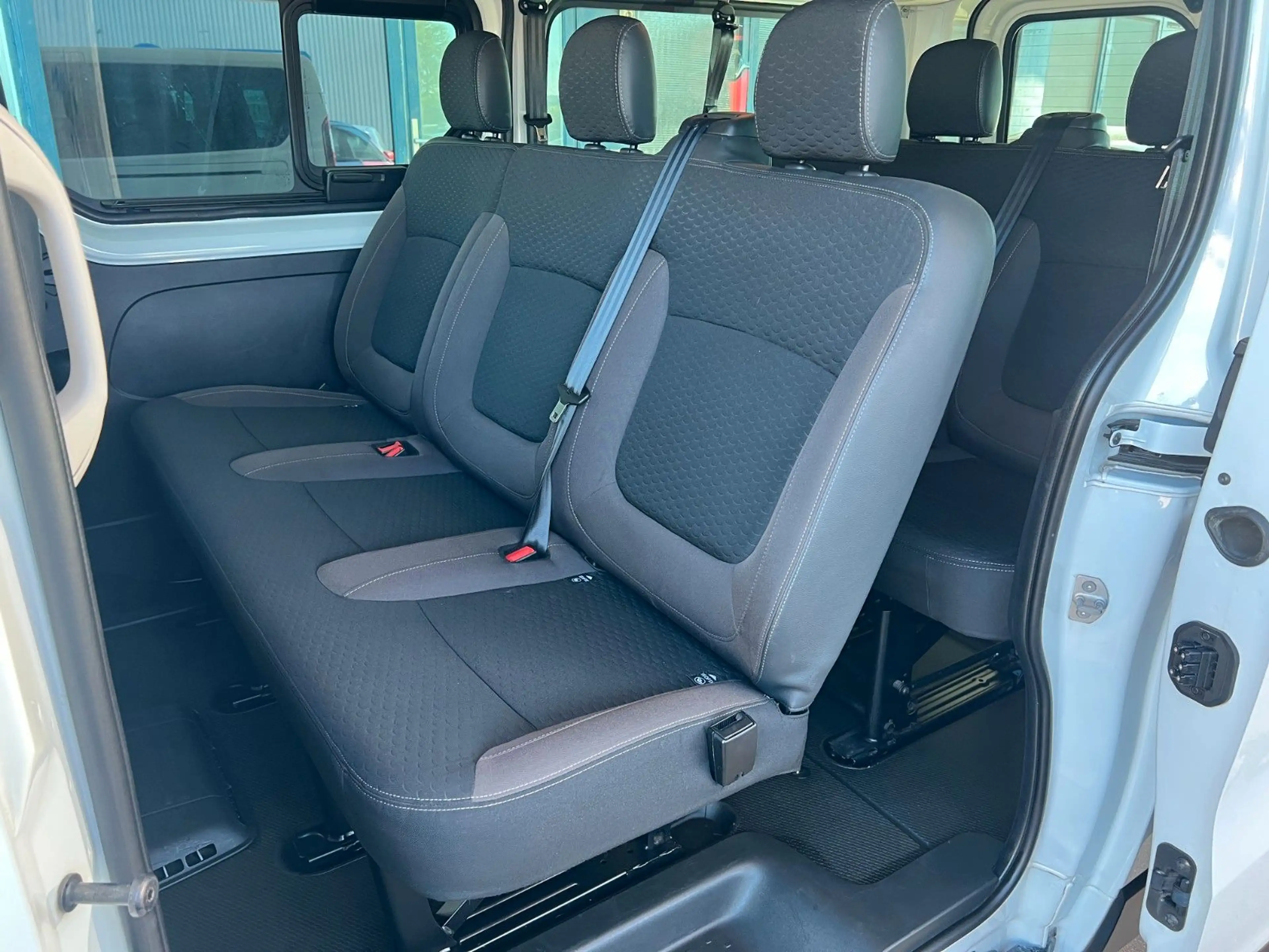 Fiat Talento Kombi L2H1 1,2t Family *8SITZ* — photo 13