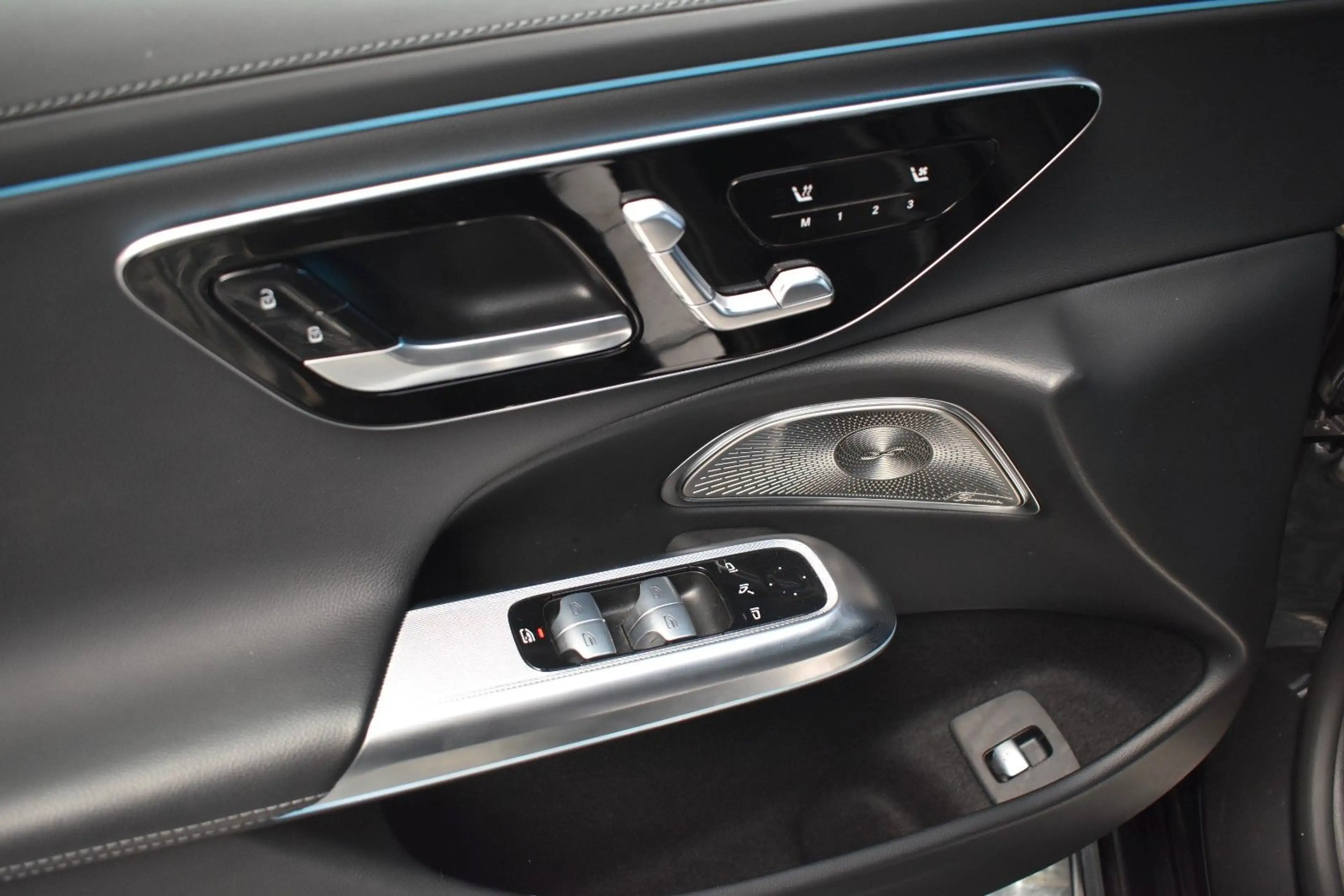 Mercedes-Benz E 450 d 4Matic AMG LINE*360°KAMERA*NIGHT-PAKET* — photo 8