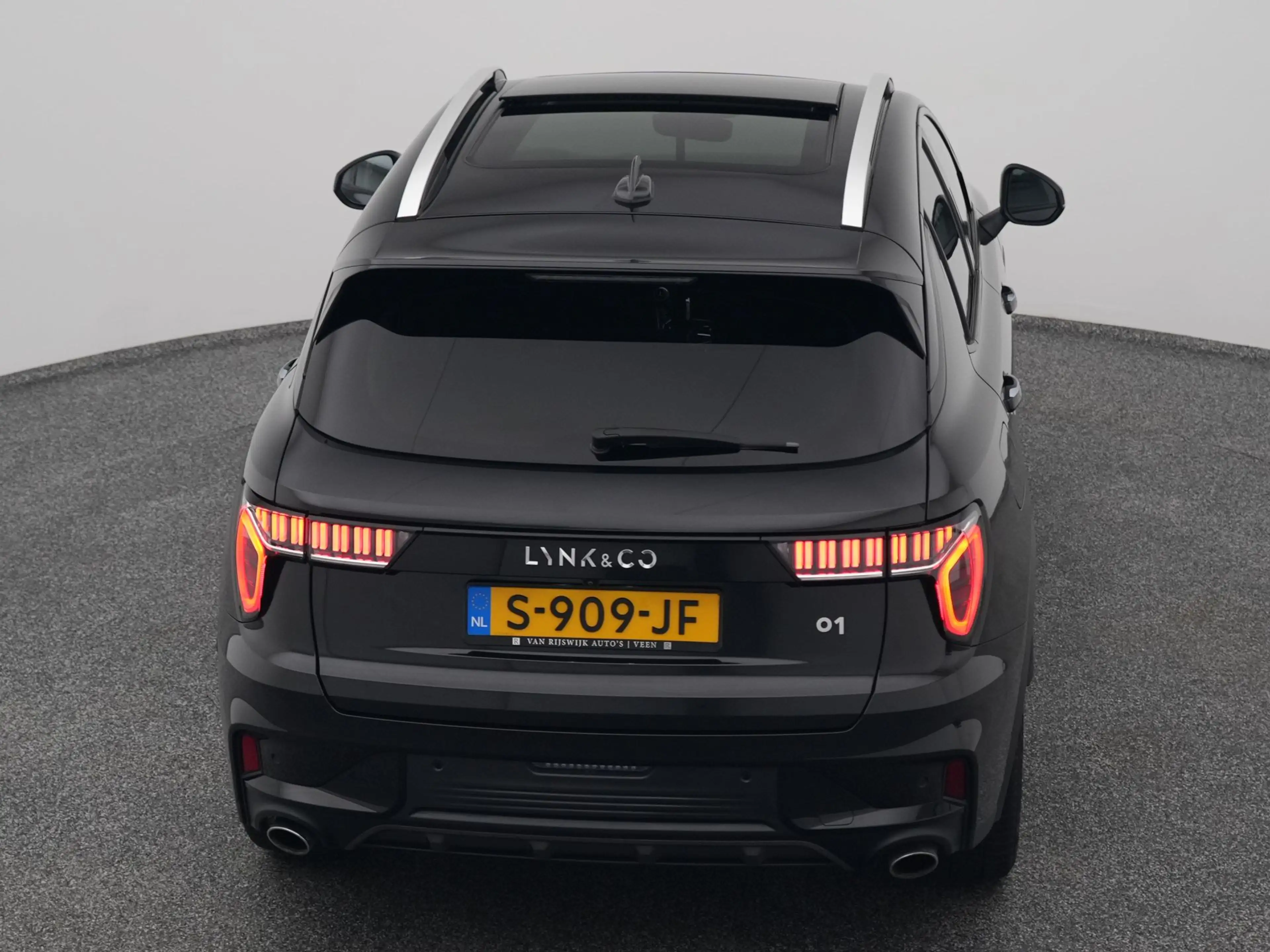 Lynk & Co 01 1.5 Plug-in Hybrid | 360° | BLACK | NLD AUTO — photo 28