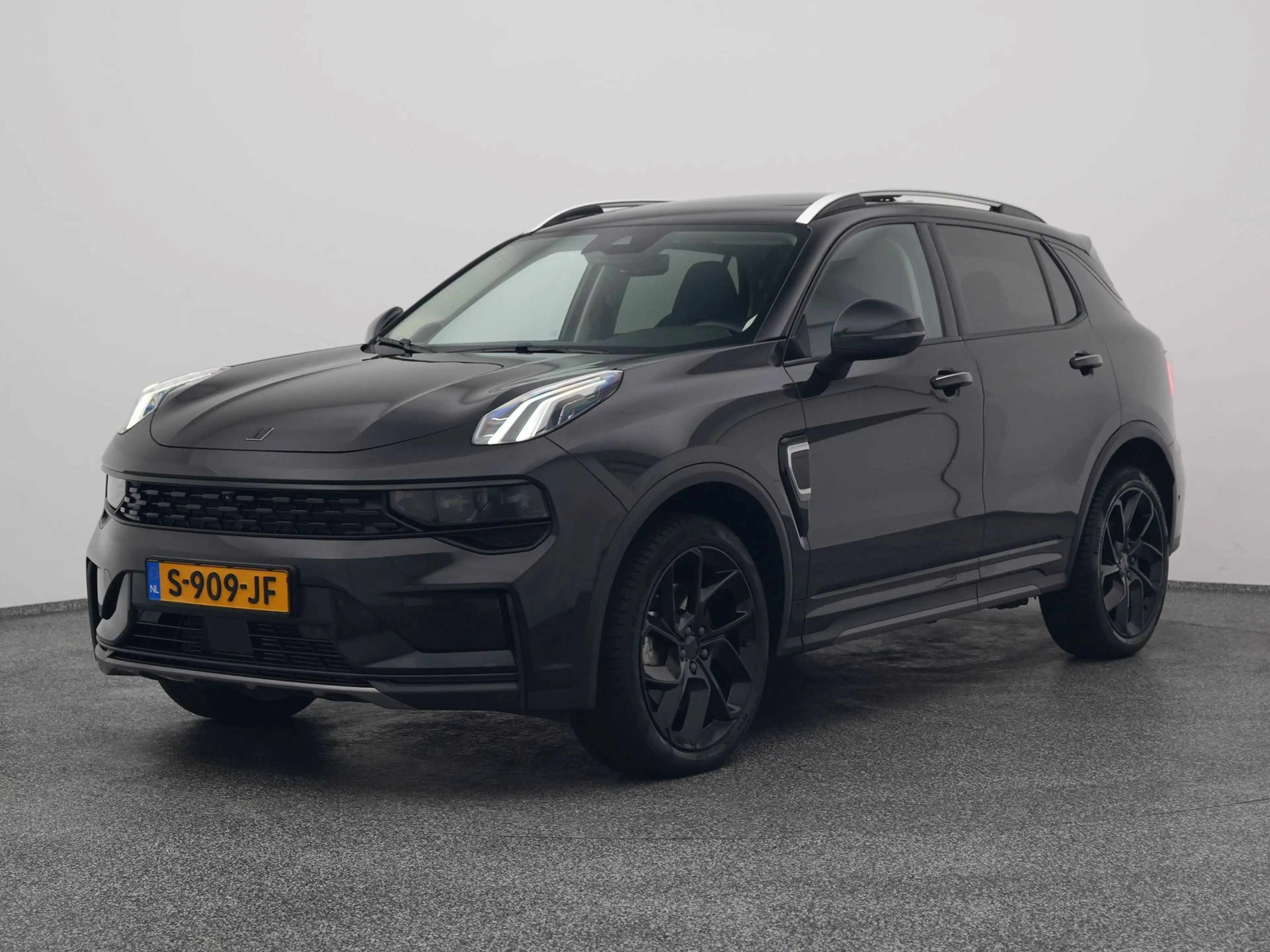 Lynk & Co 01 1.5 Plug-in Hybrid | 360° | BLACK | NLD AUTO
