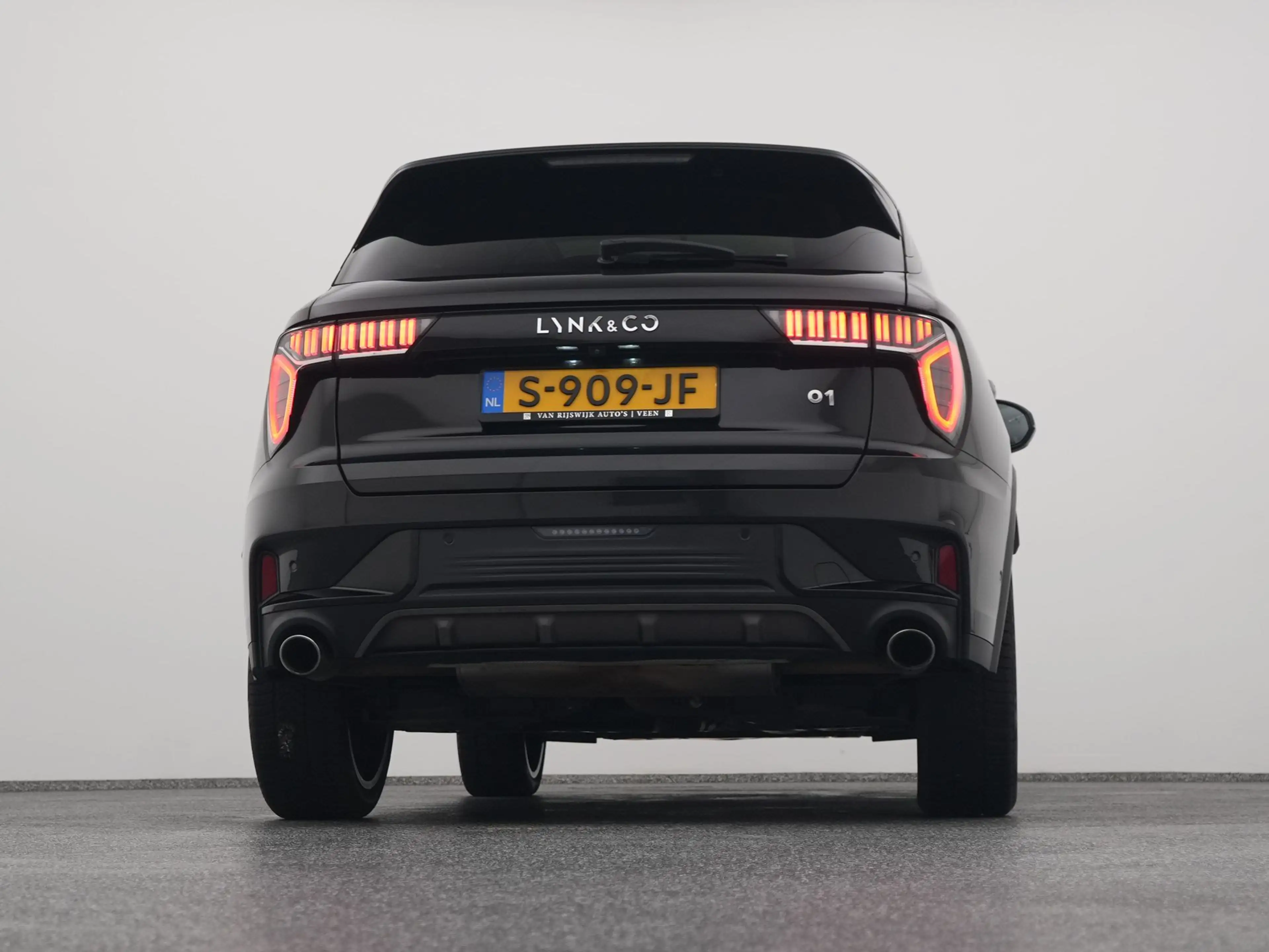 Lynk & Co 01 1.5 Plug-in Hybrid | 360° | BLACK | NLD AUTO — photo 36
