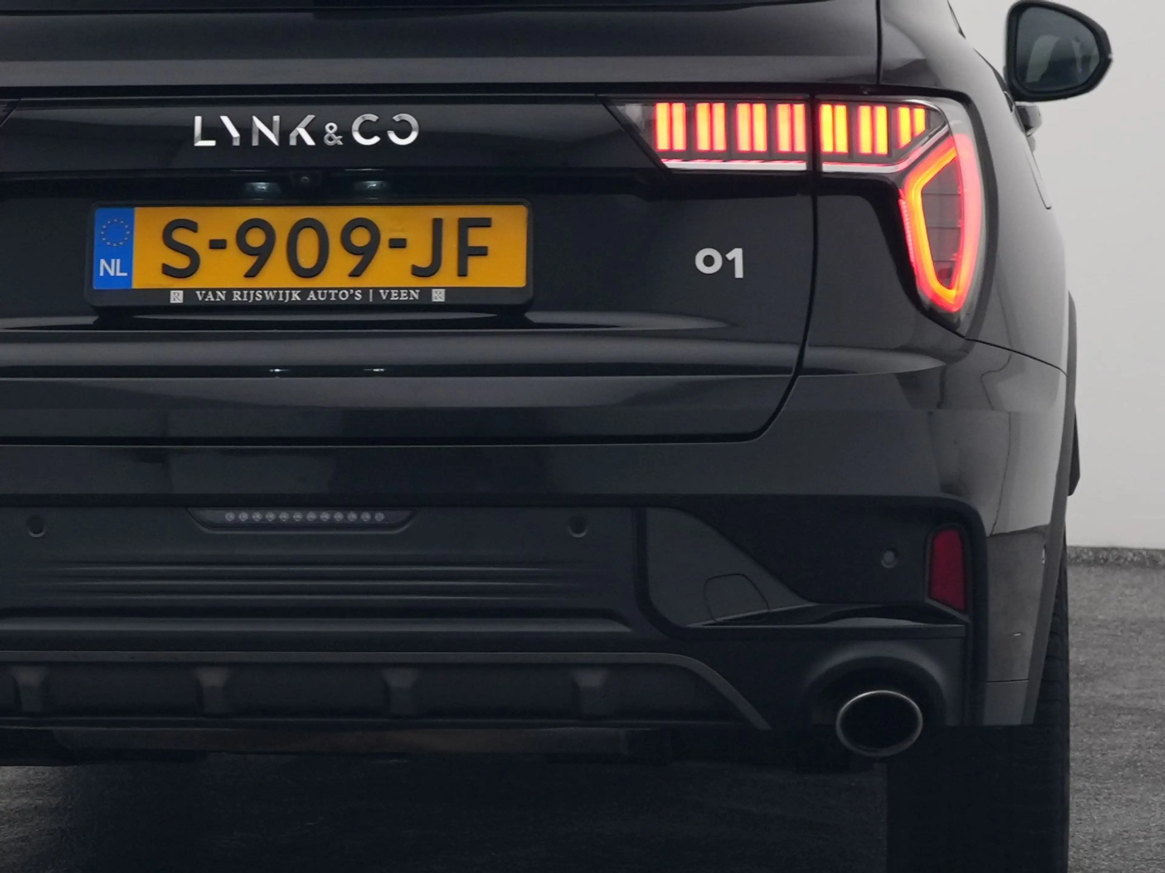 Lynk & Co 01 1.5 Plug-in Hybrid | 360° | BLACK | NLD AUTO — photo 20