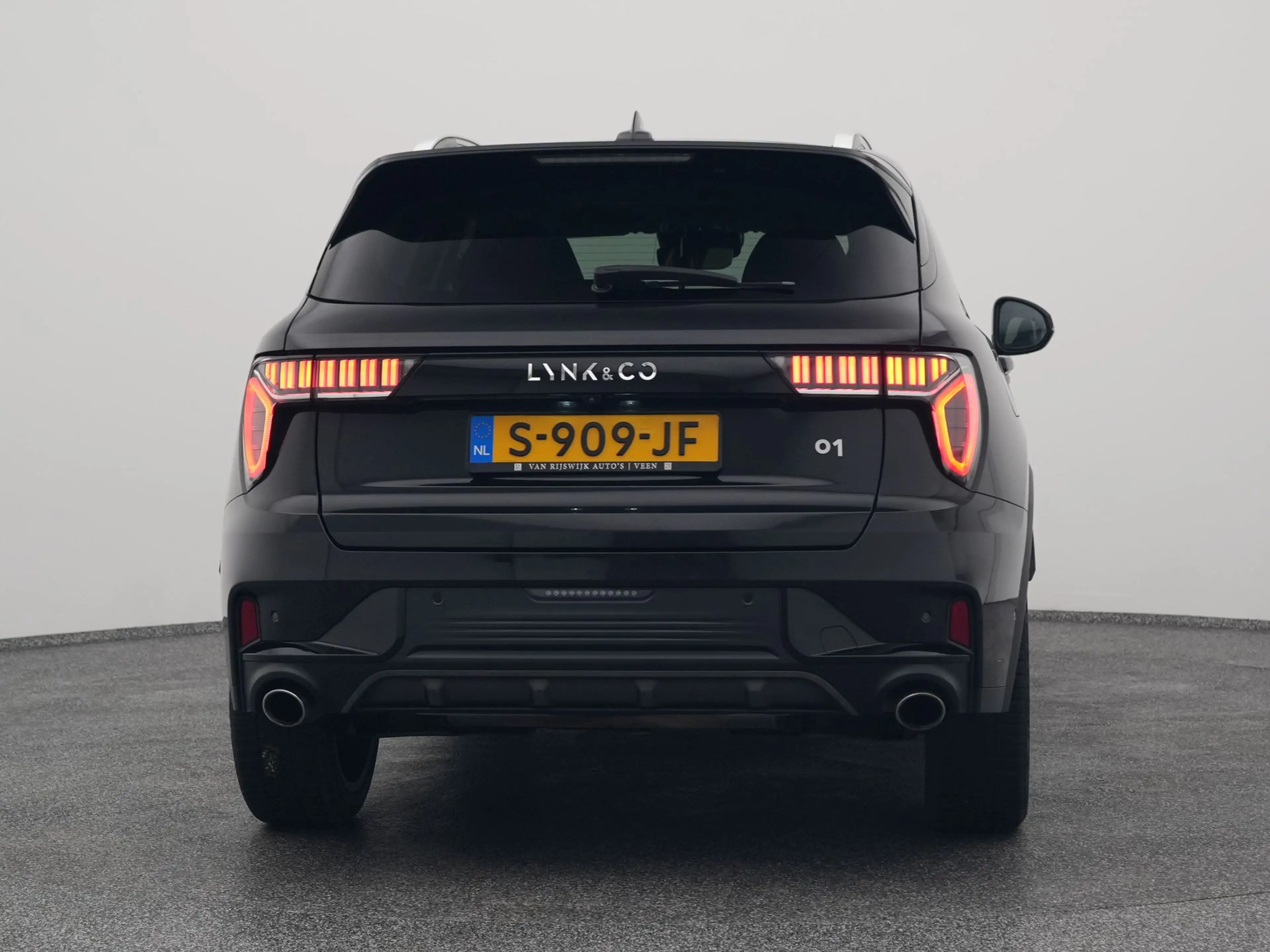 Lynk & Co 01 1.5 Plug-in Hybrid | 360° | BLACK | NLD AUTO — photo 10