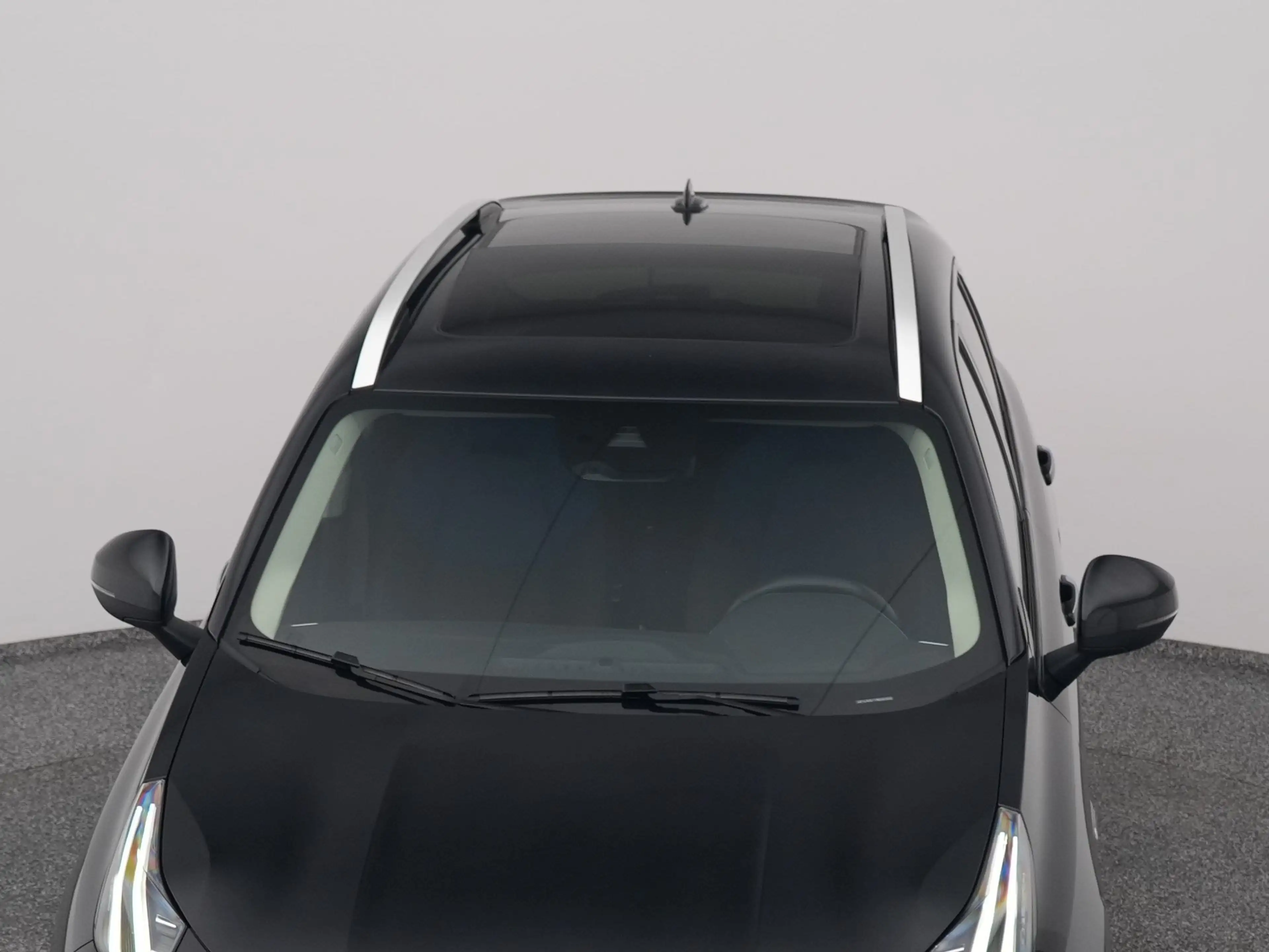 Lynk & Co 01 1.5 Plug-in Hybrid | 360° | BLACK | NLD AUTO — photo 32