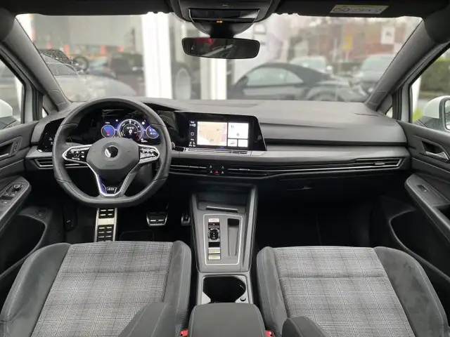 Volkswagen Golf view 12
