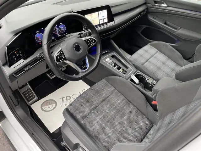 Volkswagen Golf view 6