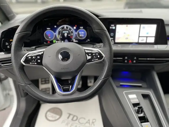 Volkswagen Golf view 8