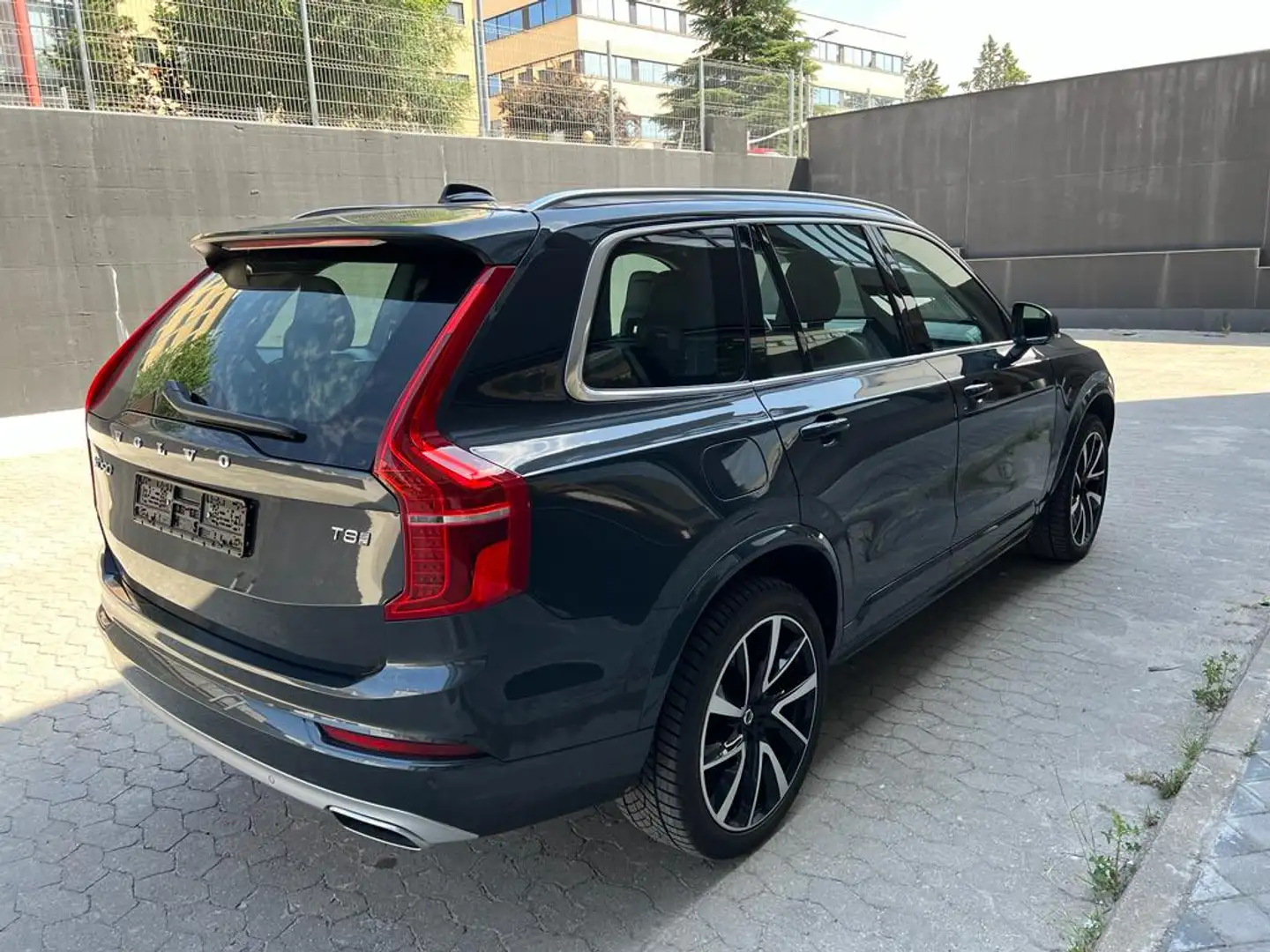 Volvo XC90 T8 Twin Business Plus AWD Aut. Gris - 2