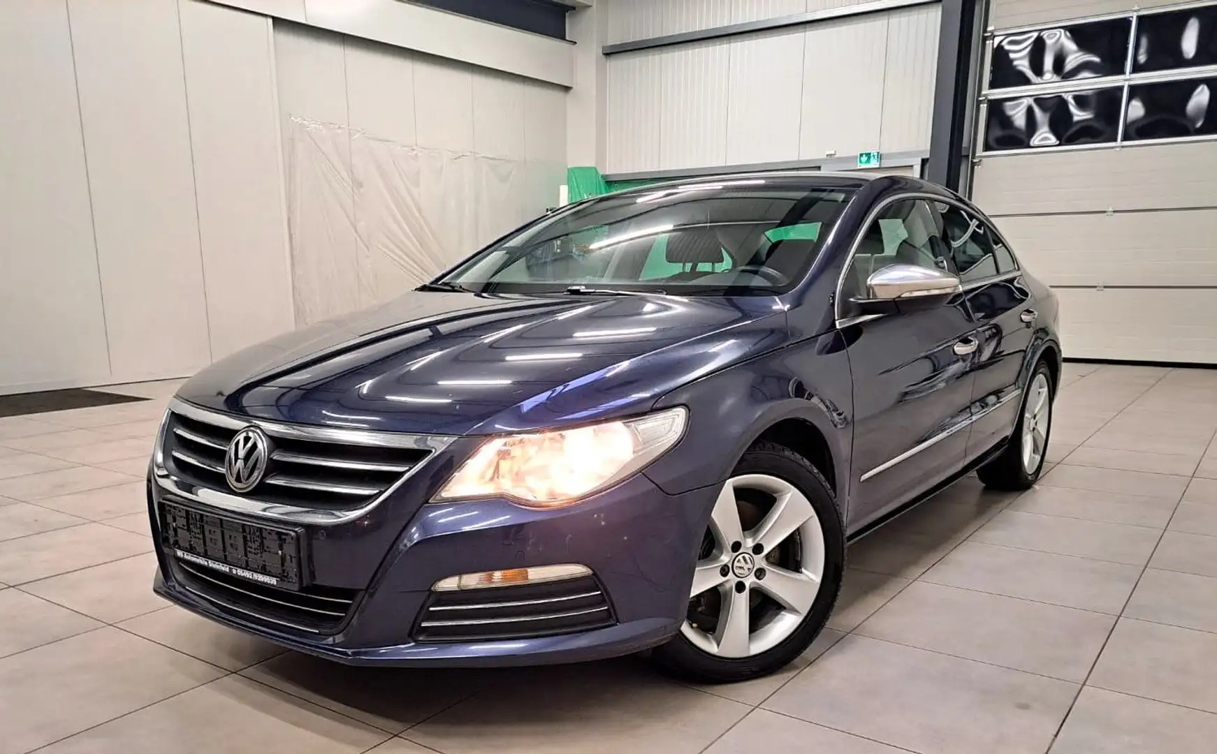 Volkswagen Passat CC Modrá - 1