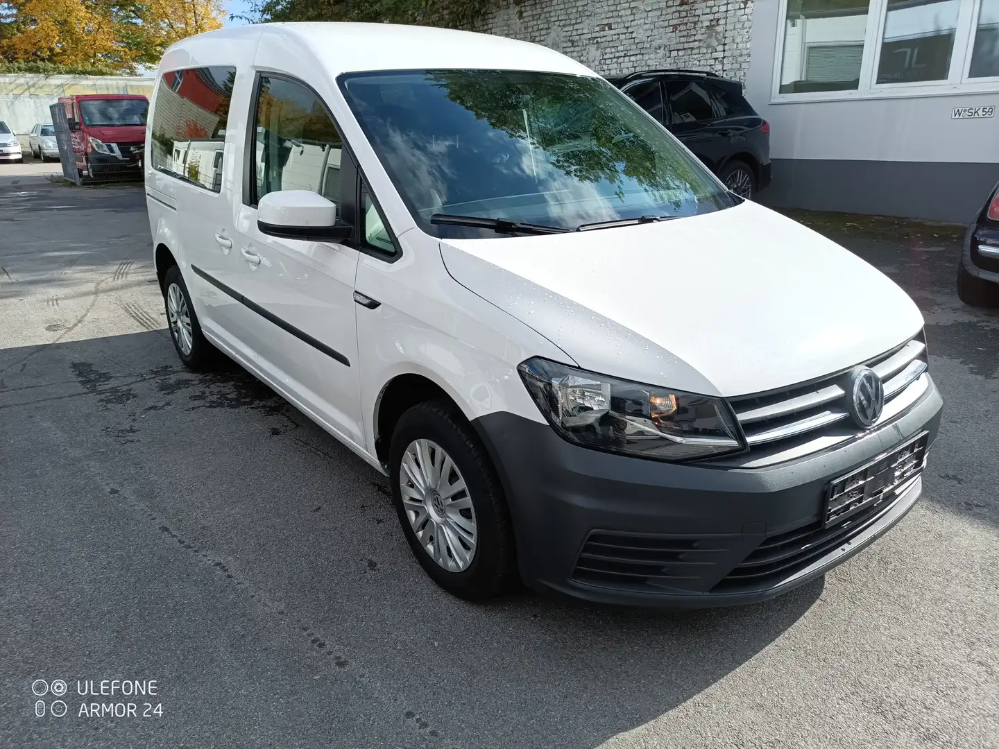 Volkswagen Caddy Trendline BMT  *1Hd*AC*Temp*PDC*WR+SR* Weiß - 2
