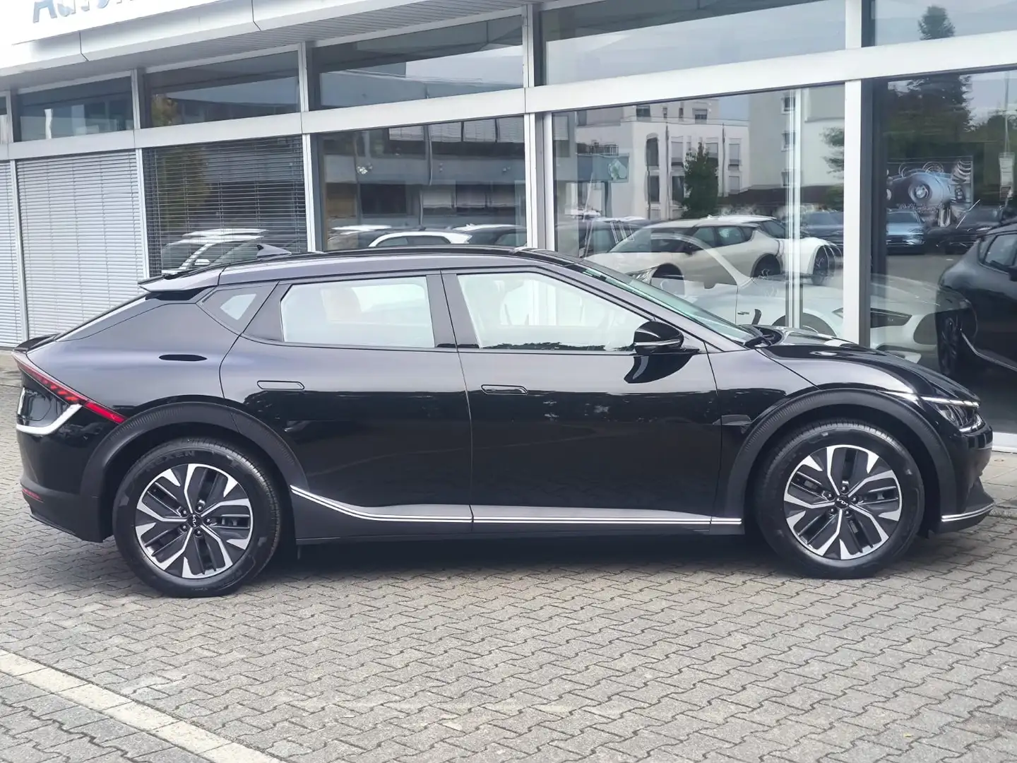 Kia EV6 2WD WERKSGAR+NAVI+LED+SHZ+DAB+KAMERA+ACC+WP+ Schwarz - 2