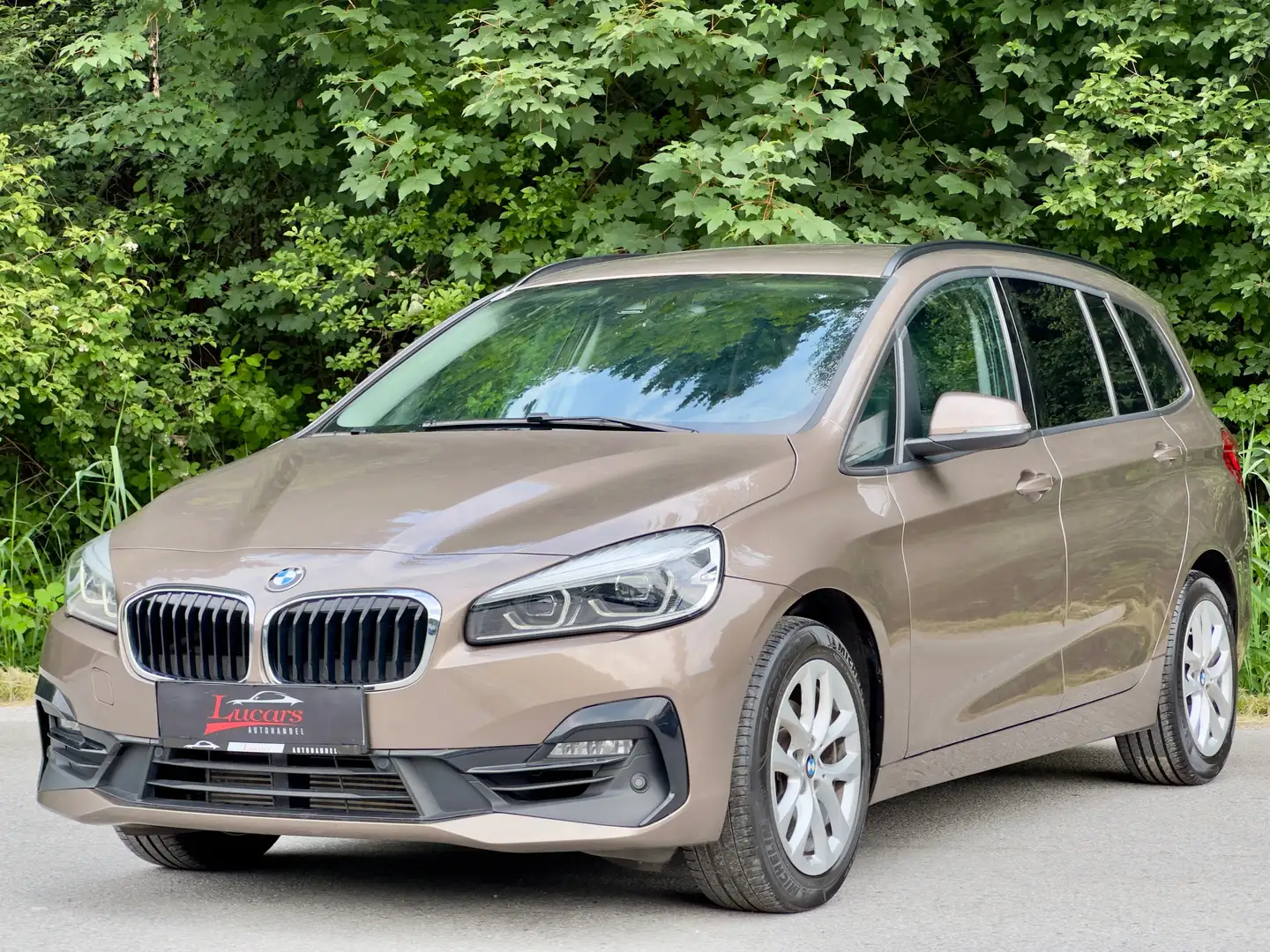BMW 216 216 i Sport Line LED*NAVI*1BESITZ*ISOFIX*PDC* Schwarz - 1