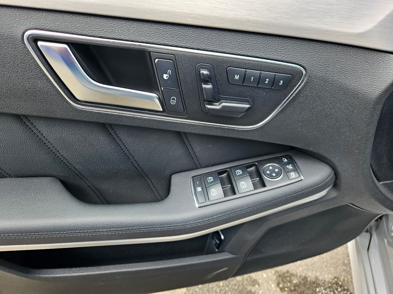 Mercedes-Benz E 350 4MATIC BlueEFFICIENCY AVANTGARDE — photo 11