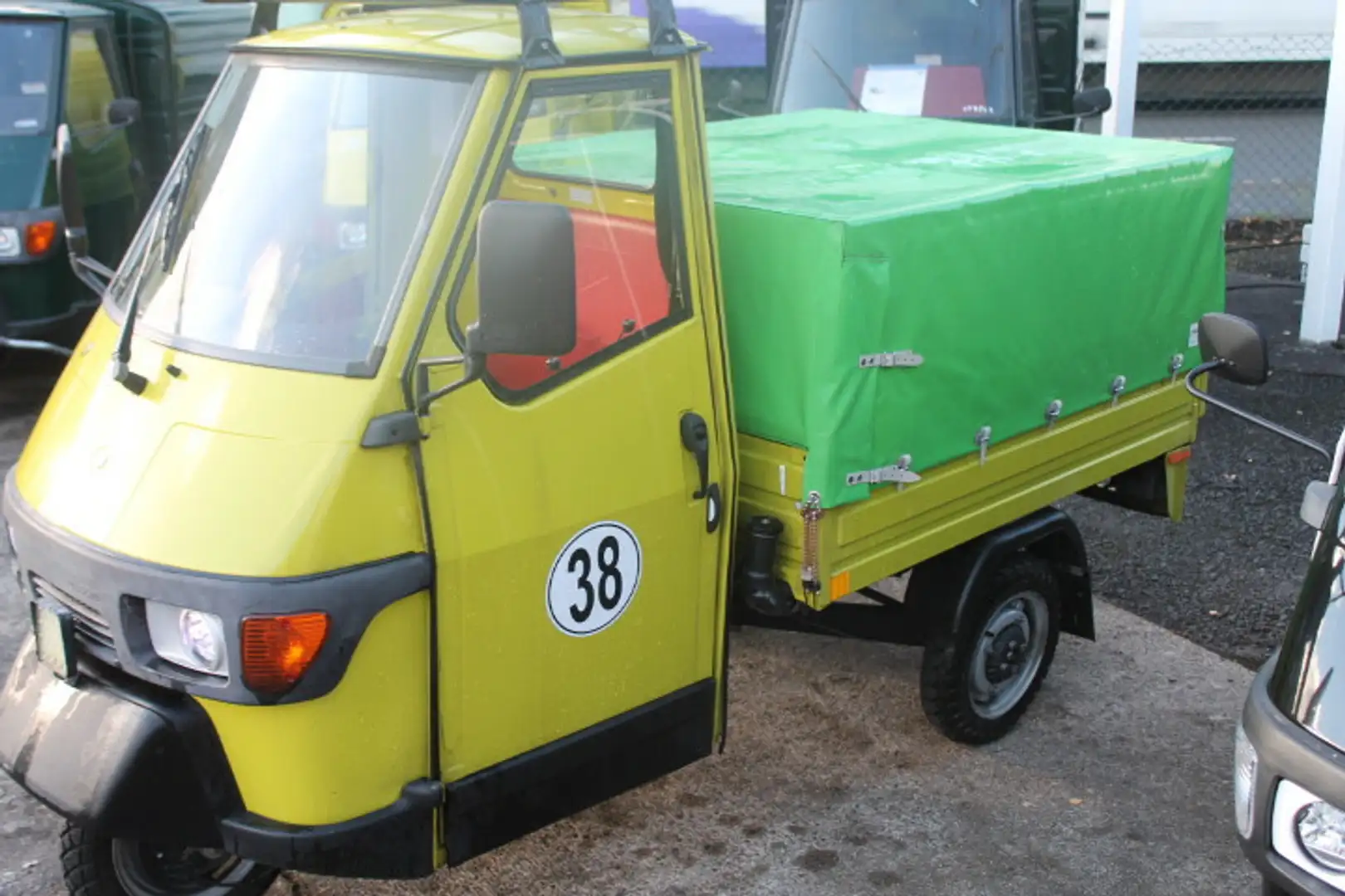 Piaggio Ape 50 Pritsche mit PLANE + LED SOFORT !!! Giallo - 2