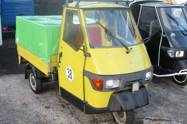 Imagine Piaggio Ape 50 Pritsche mit PLANE + LED SOFORT !!!