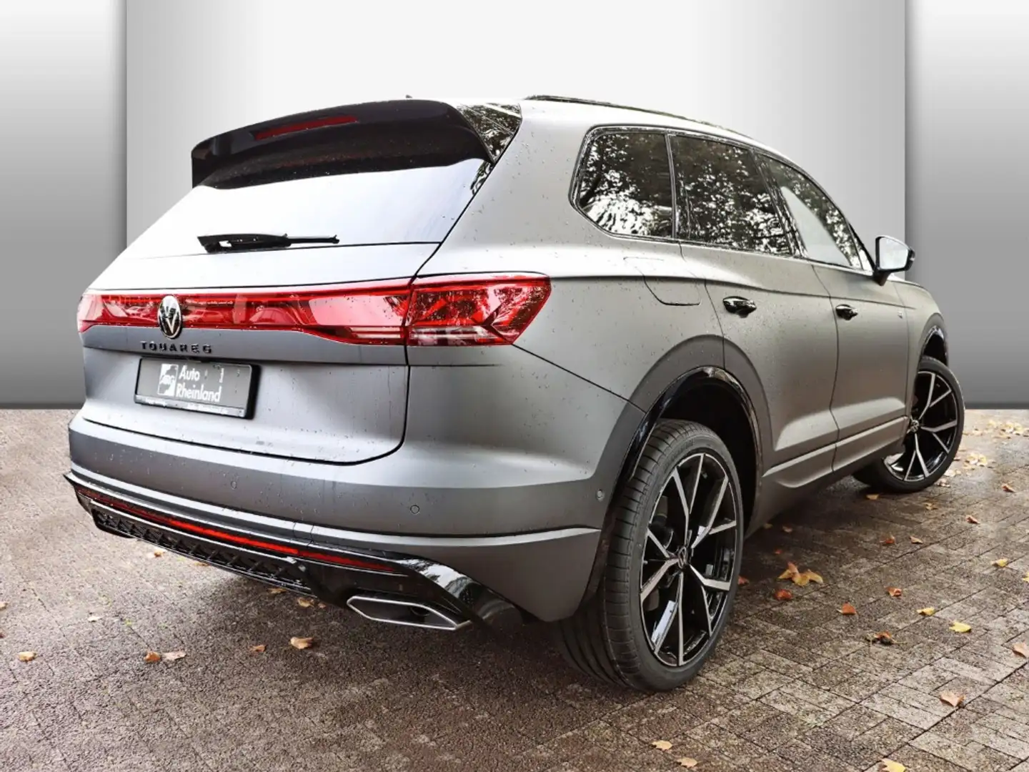 Volkswagen Touareg R-Line 4MOTION 3.0 TDI SCR AHK TRAILER/PANO/LEDER/ Grau - 2