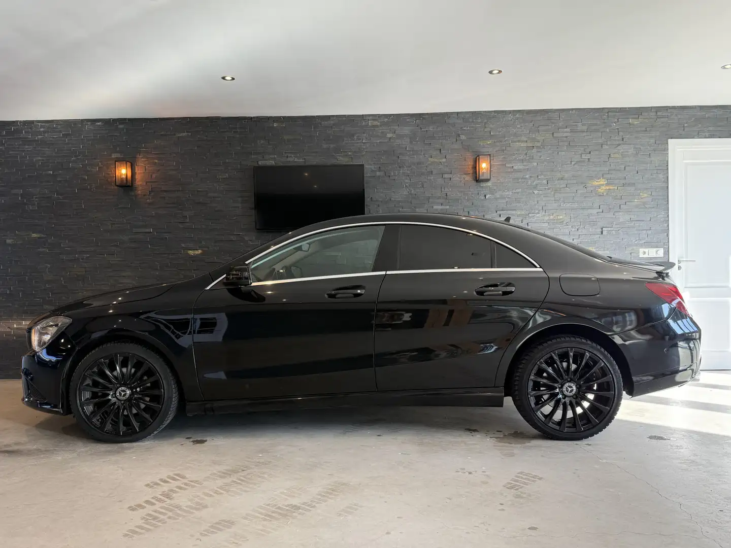 Mercedes-Benz CLA 200 CLA CDI Bj: 2014 / Automaat / Panoramadak Noir - 2