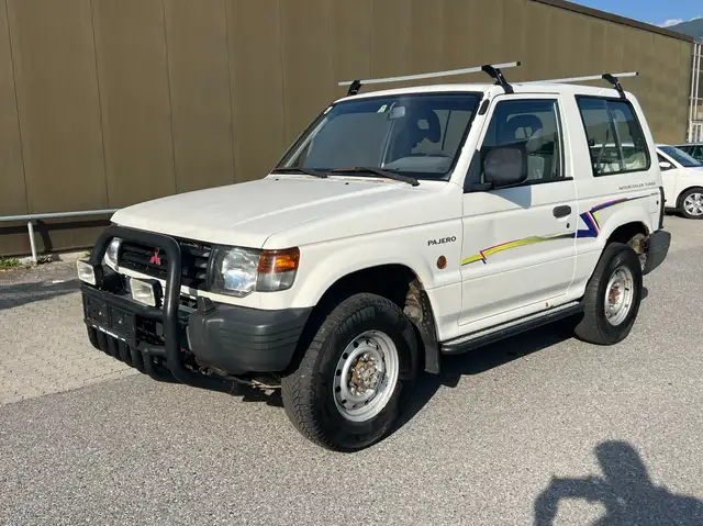 Mitsubishi Pajero Pajero MT 2,5 GLX TD