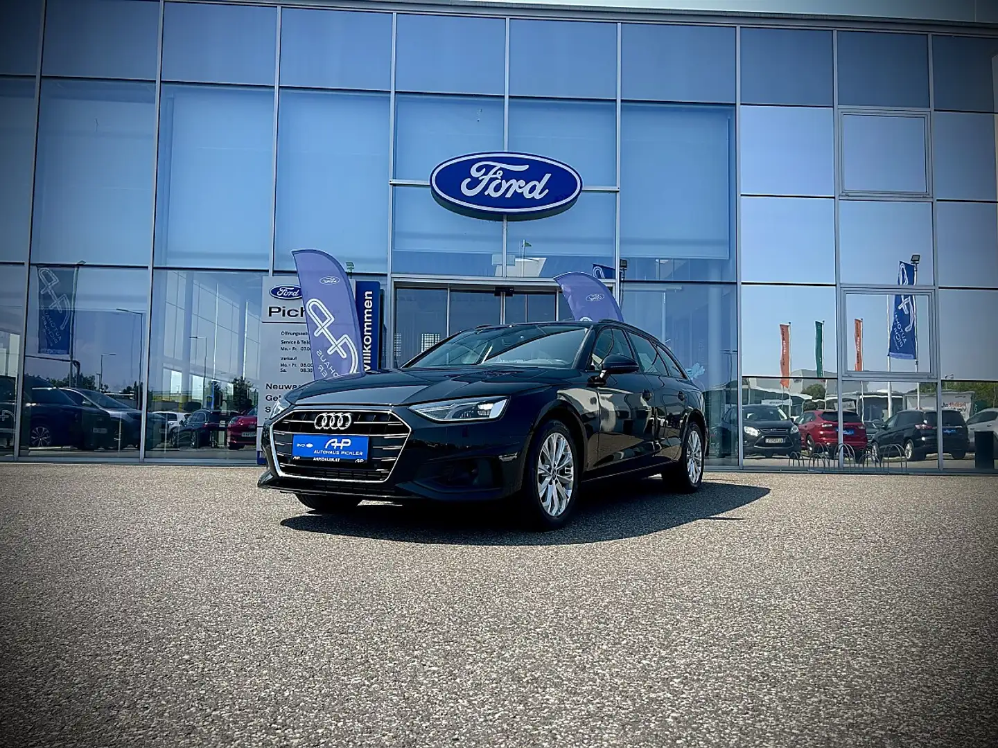 Audi A4 Avant 40 2.0 TFSI ST-Tronic / AGR Sitze / LED S... Schwarz - 1
