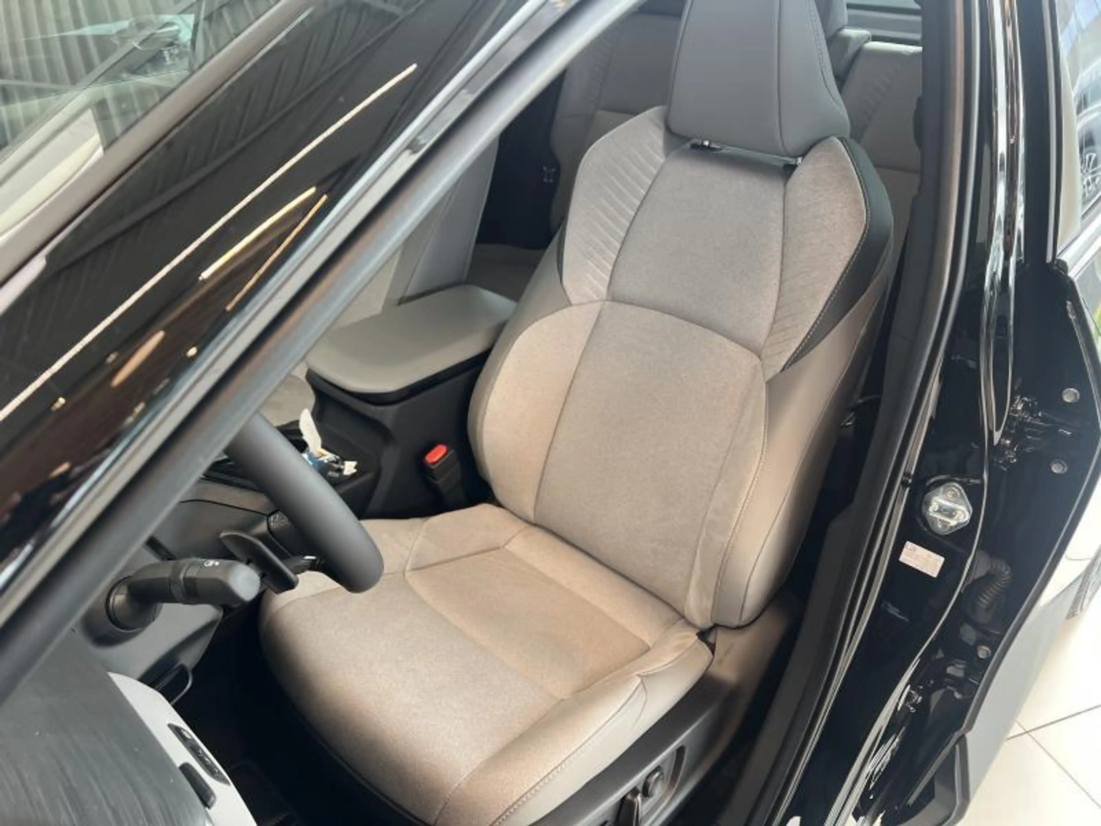 Toyota C-HR+ 77kWh AWD Style Black + Premium Pack — photo 9