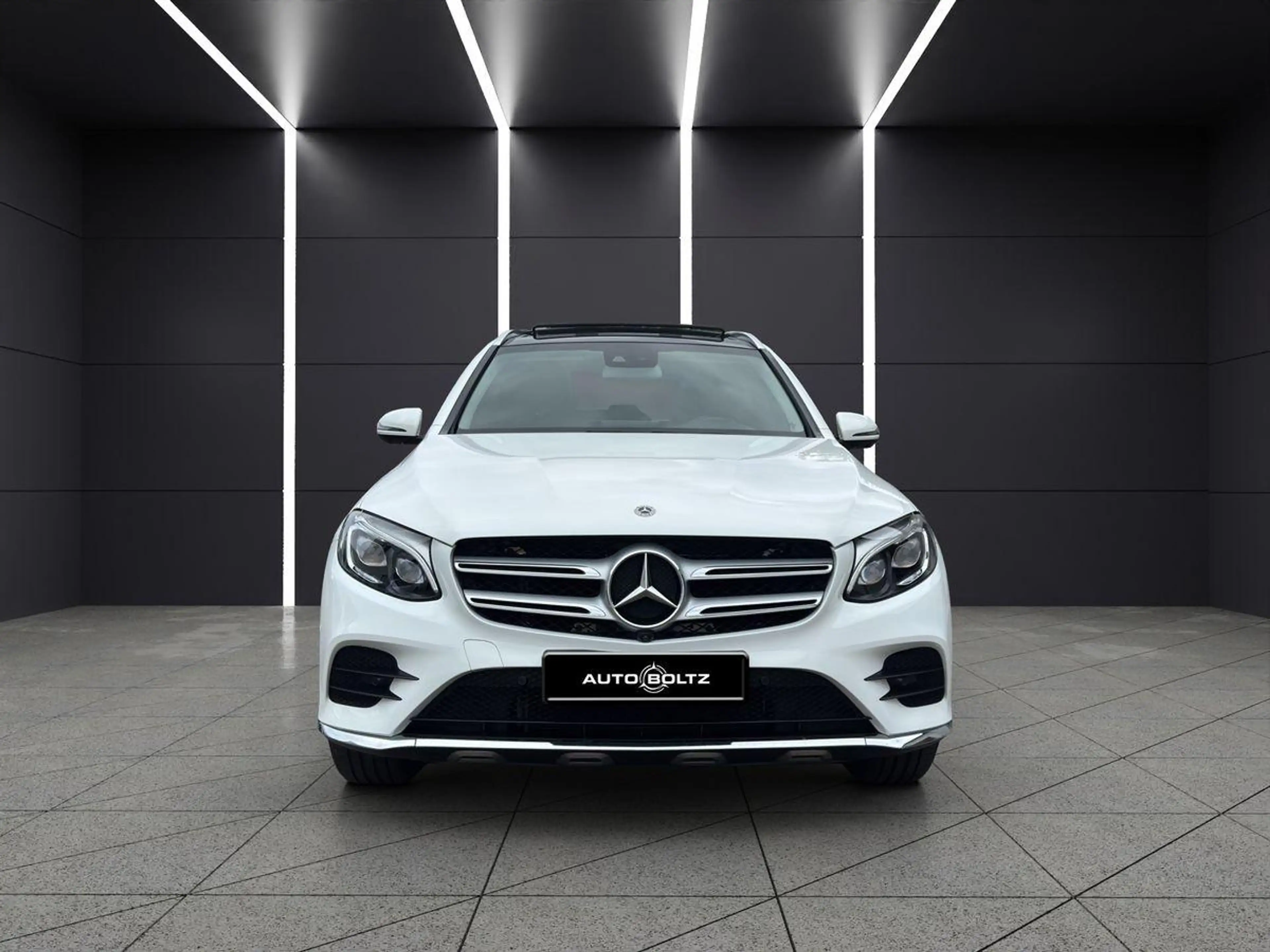 Mercedes-Benz GLC 250 4M AMG Pano AHK Kamera ILS 360° TotW — photo 2