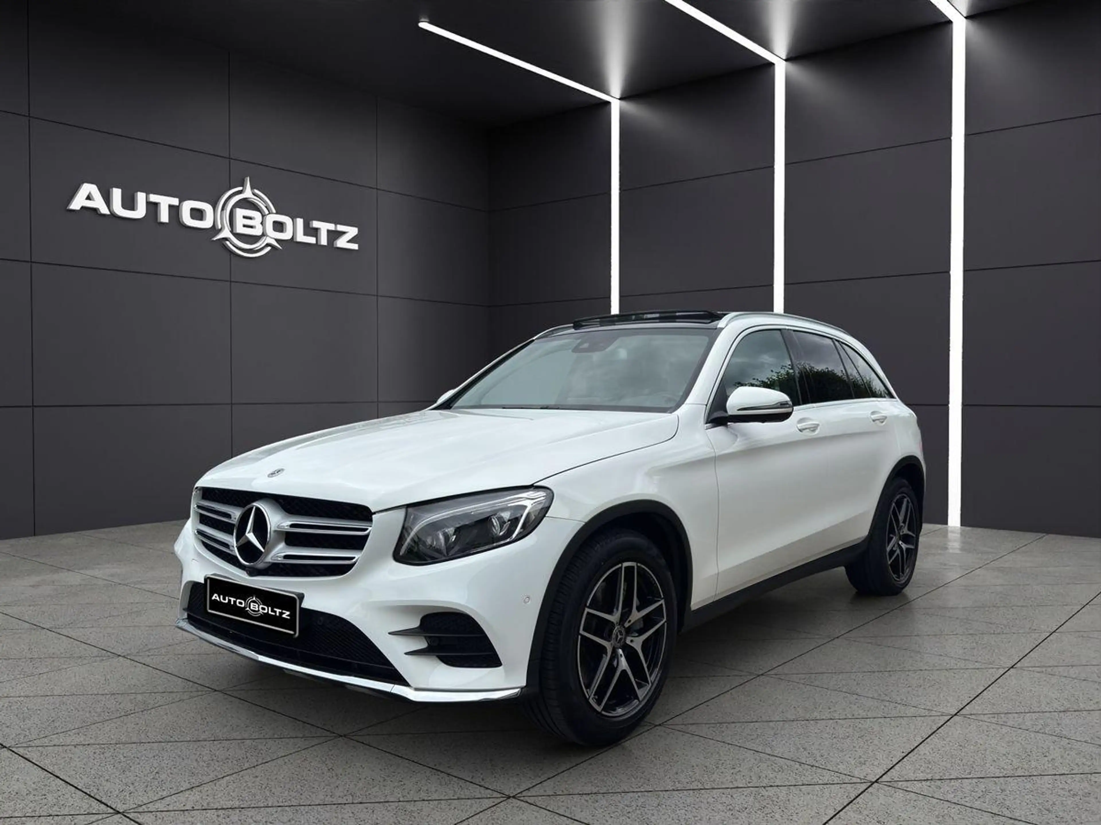Mercedes-Benz GLC 250 4M AMG Pano AHK Kamera ILS 360° TotW