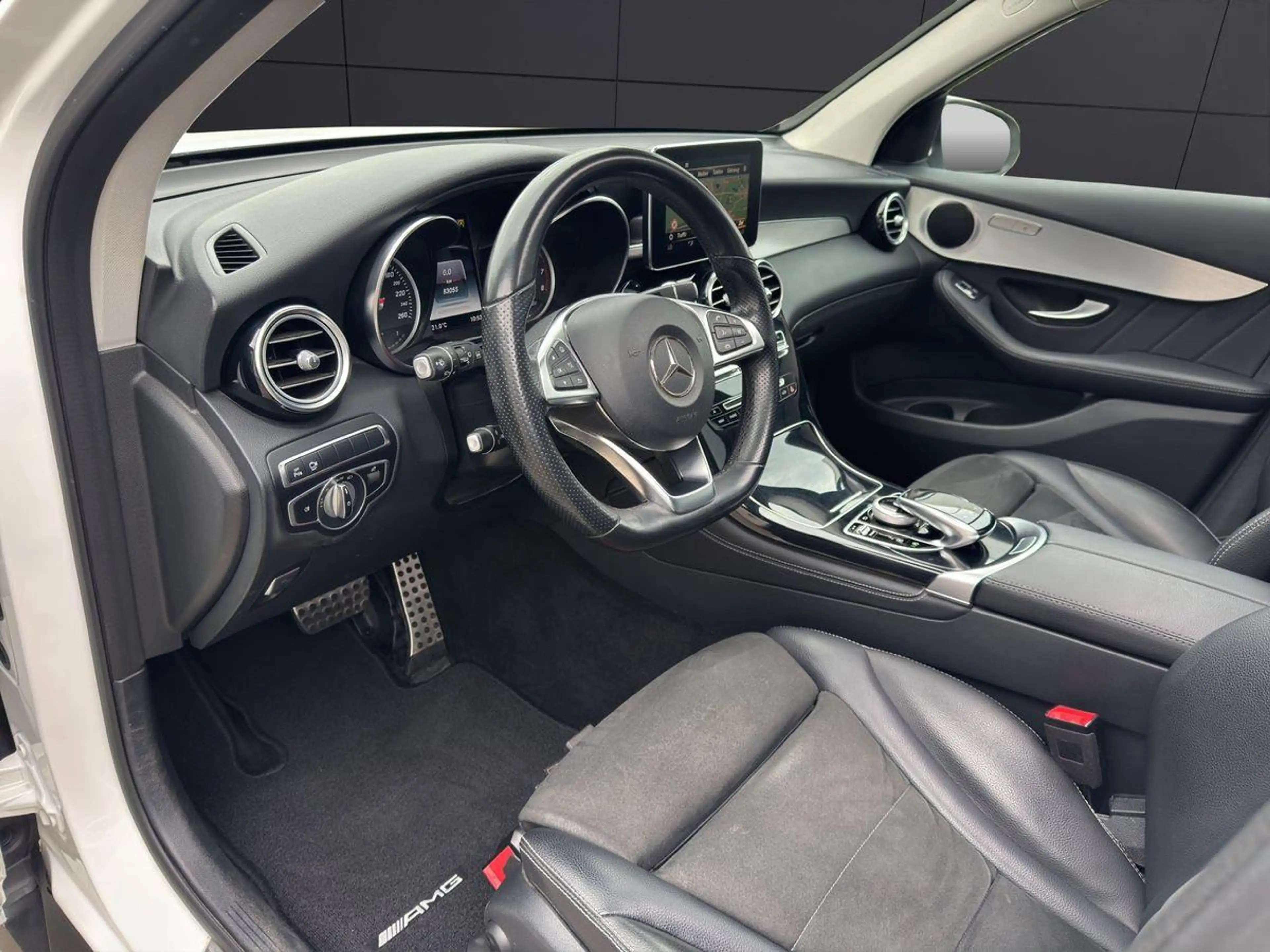 Mercedes-Benz GLC 250 4M AMG Pano AHK Kamera ILS 360° TotW — photo 12