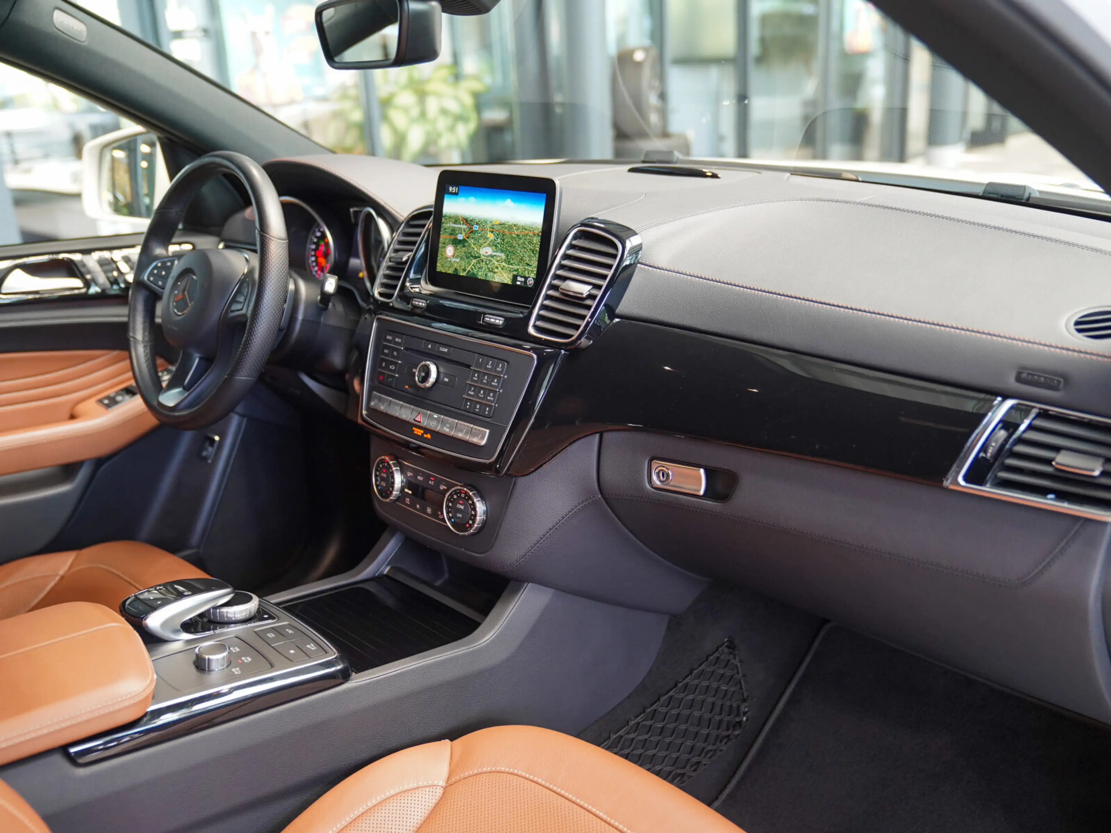 Mercedes-Benz GLE 350 GLE 350 d 4M Coupé sattelbraun ACTIVE CURVE AHK — photo 13