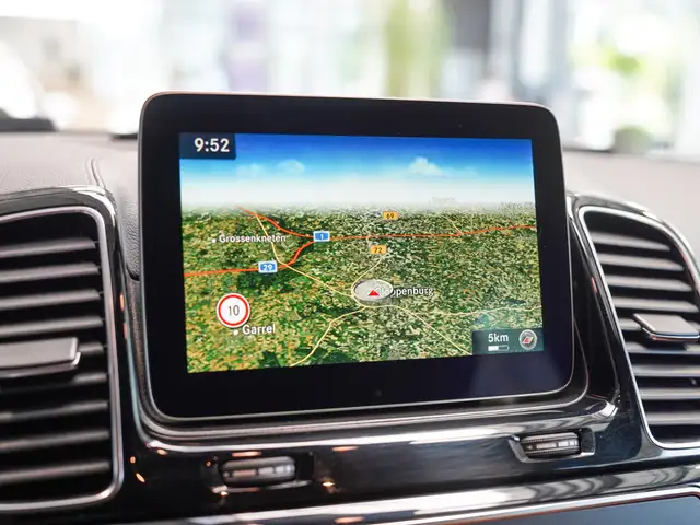 Mercedes-Benz Gle view 22