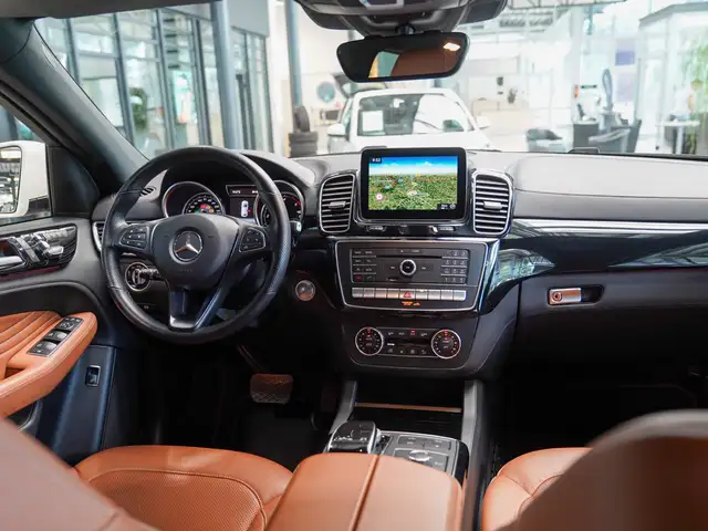 Mercedes-Benz Gle view 16