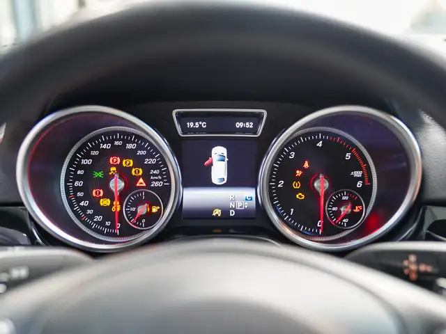 Mercedes-Benz Gle view 21