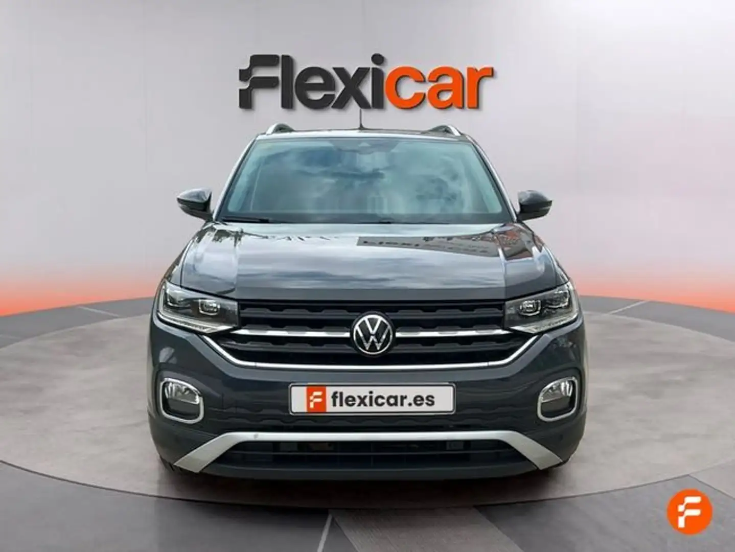 Volkswagen T-Cross 1.0 TSI Advance DSG7 81kW Gris - 2