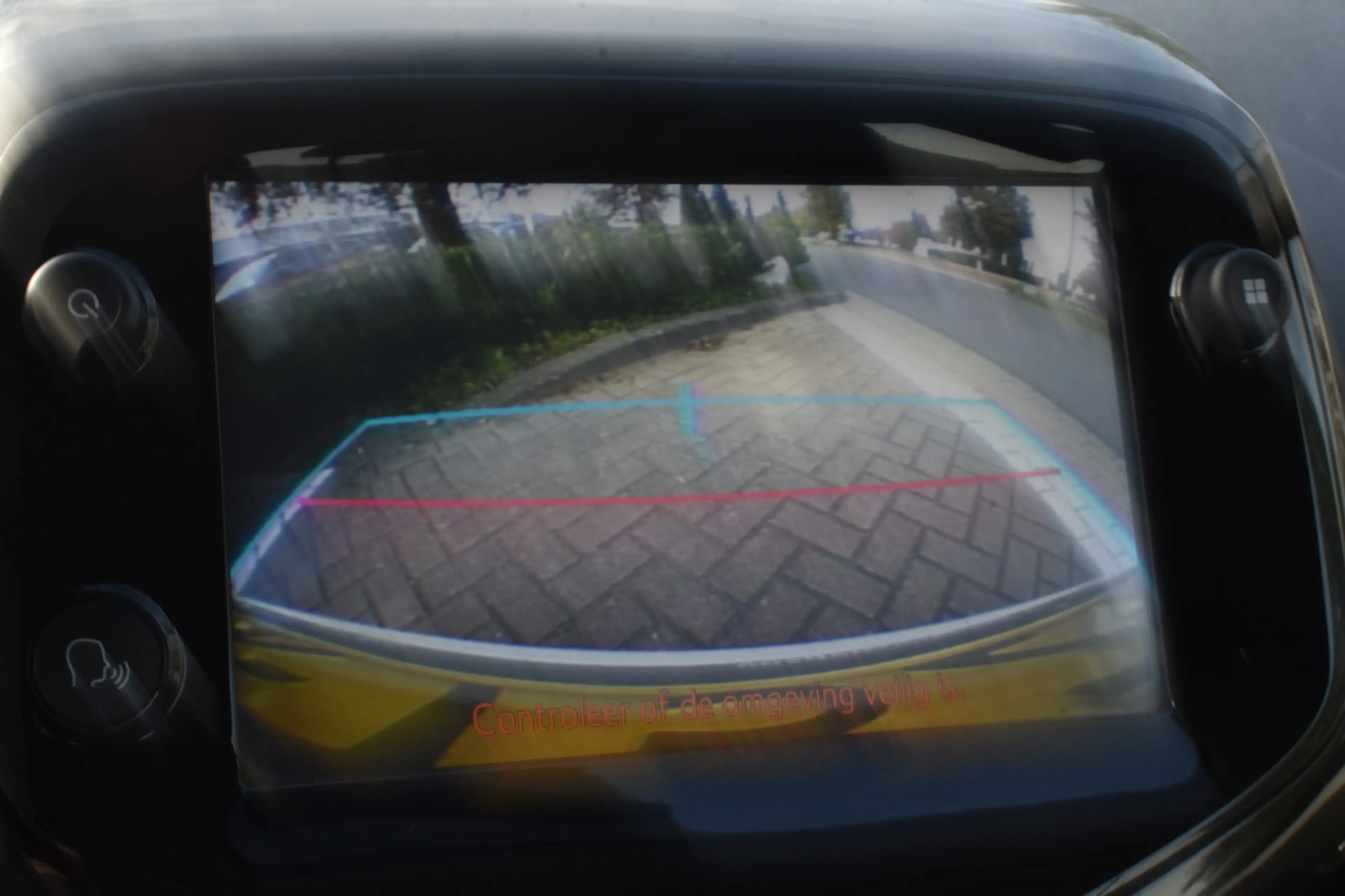 Citroen C1 1.0 VTi Shine — photo 5